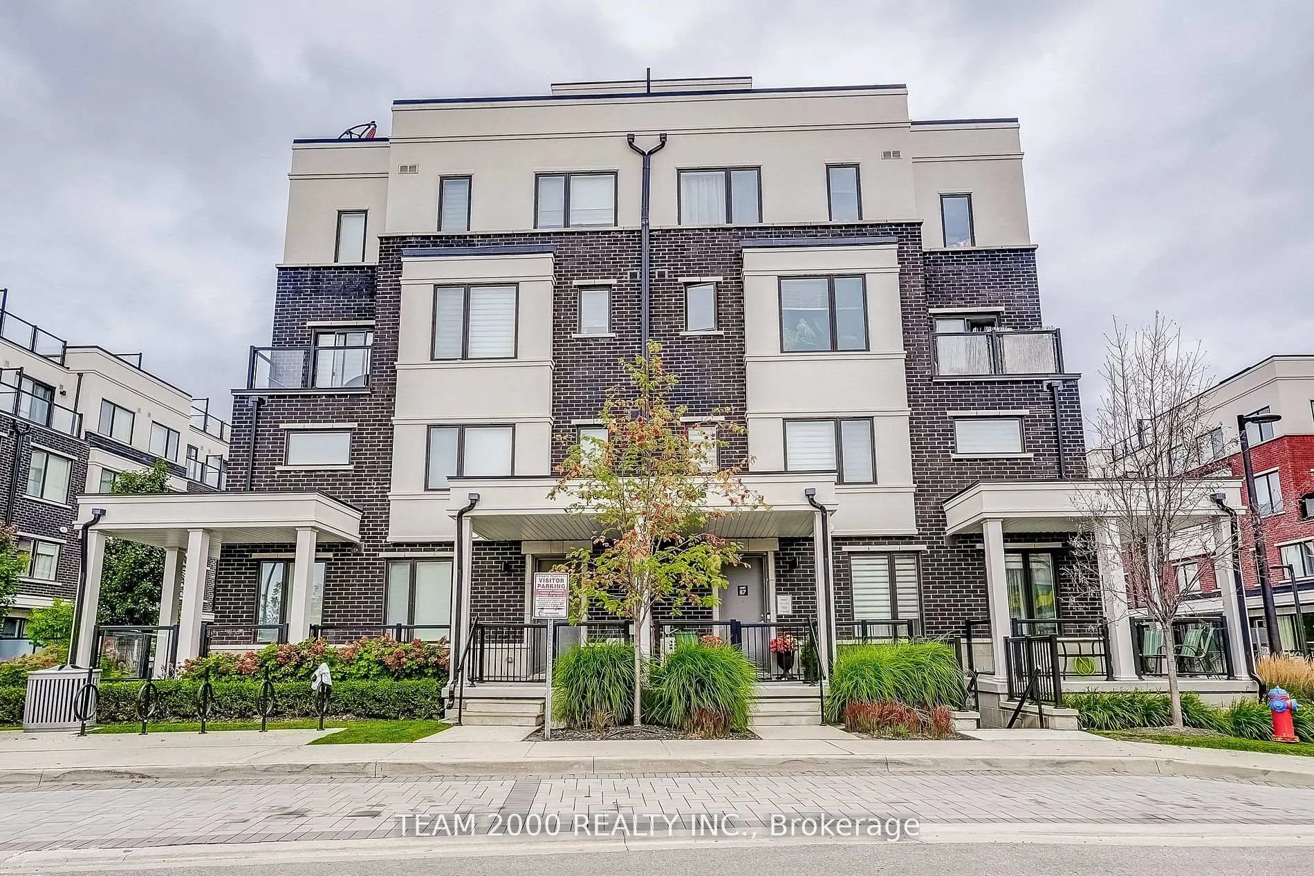 Photo 4 of Unit 81, 400 Alex Gardner Circle, Aurora, Aurora Village — HOMEH