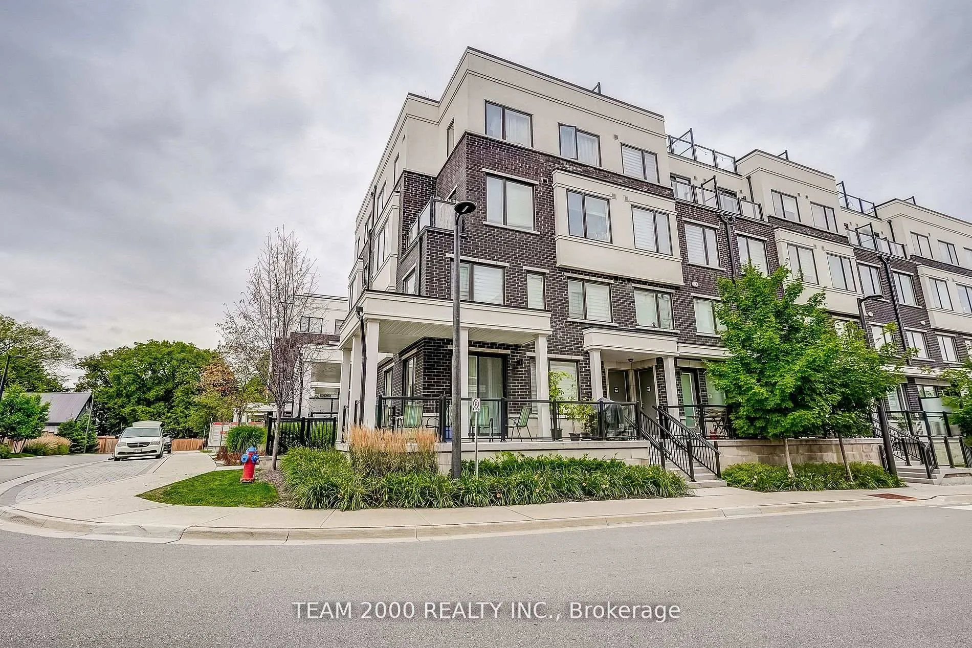 Photo 5 of Unit 81, 400 Alex Gardner Circle, Aurora, Aurora Village — HOMEH