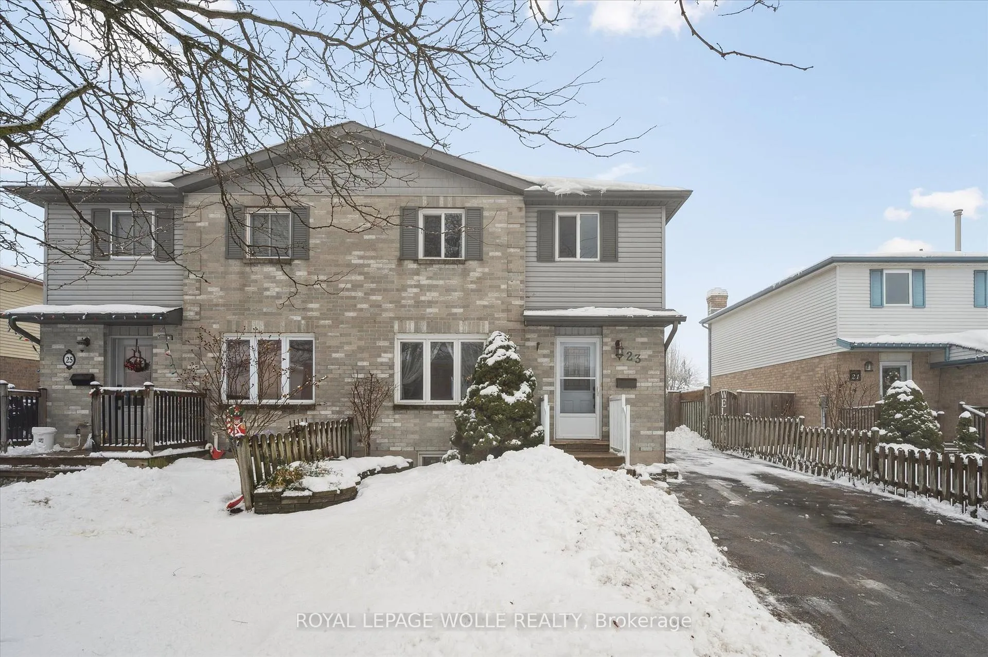 Photo 2 of 23 Tamvale Crescent, Kitchener — HOMEH