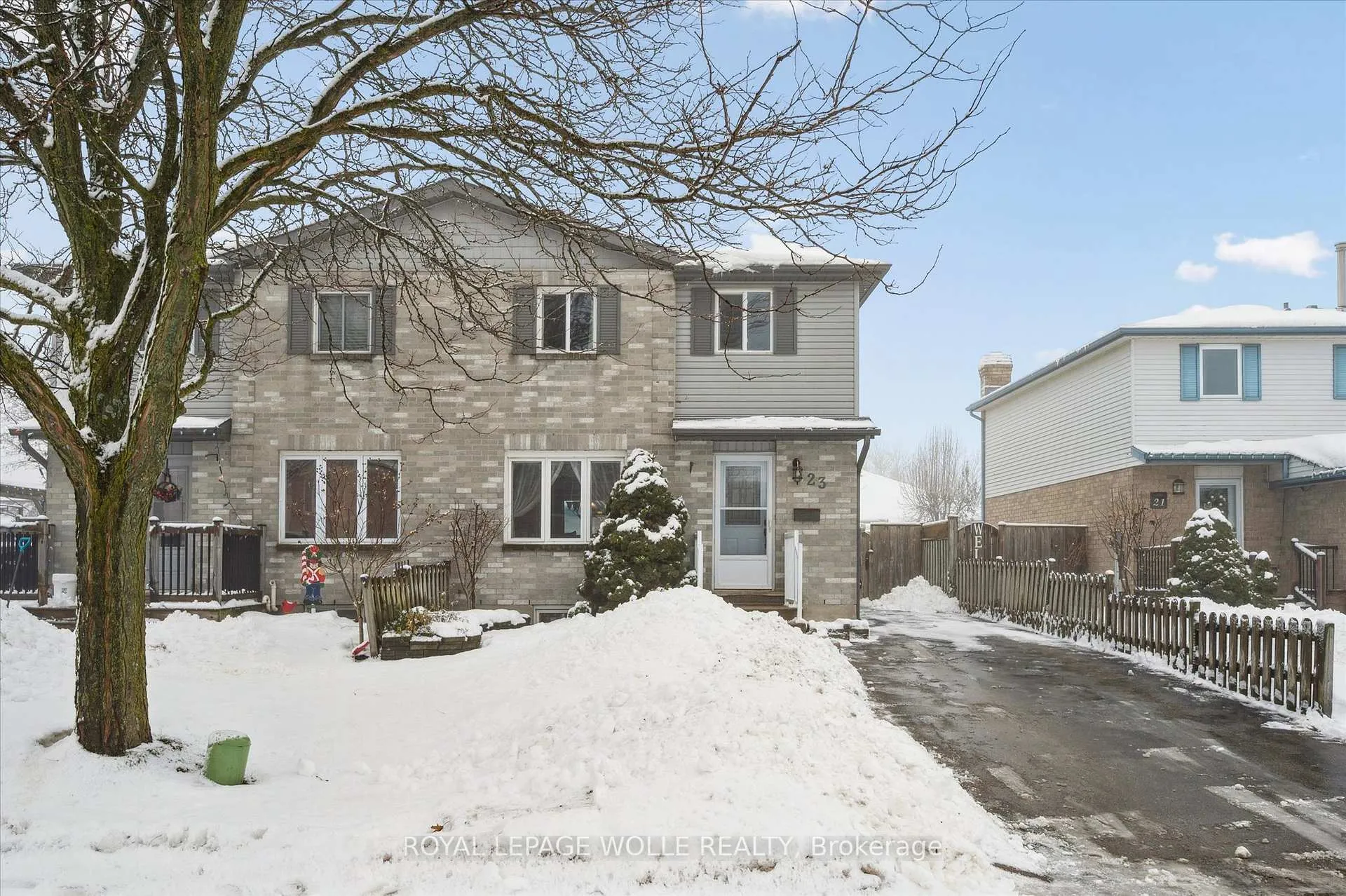 Photo 3 of 23 Tamvale Crescent, Kitchener — HOMEH