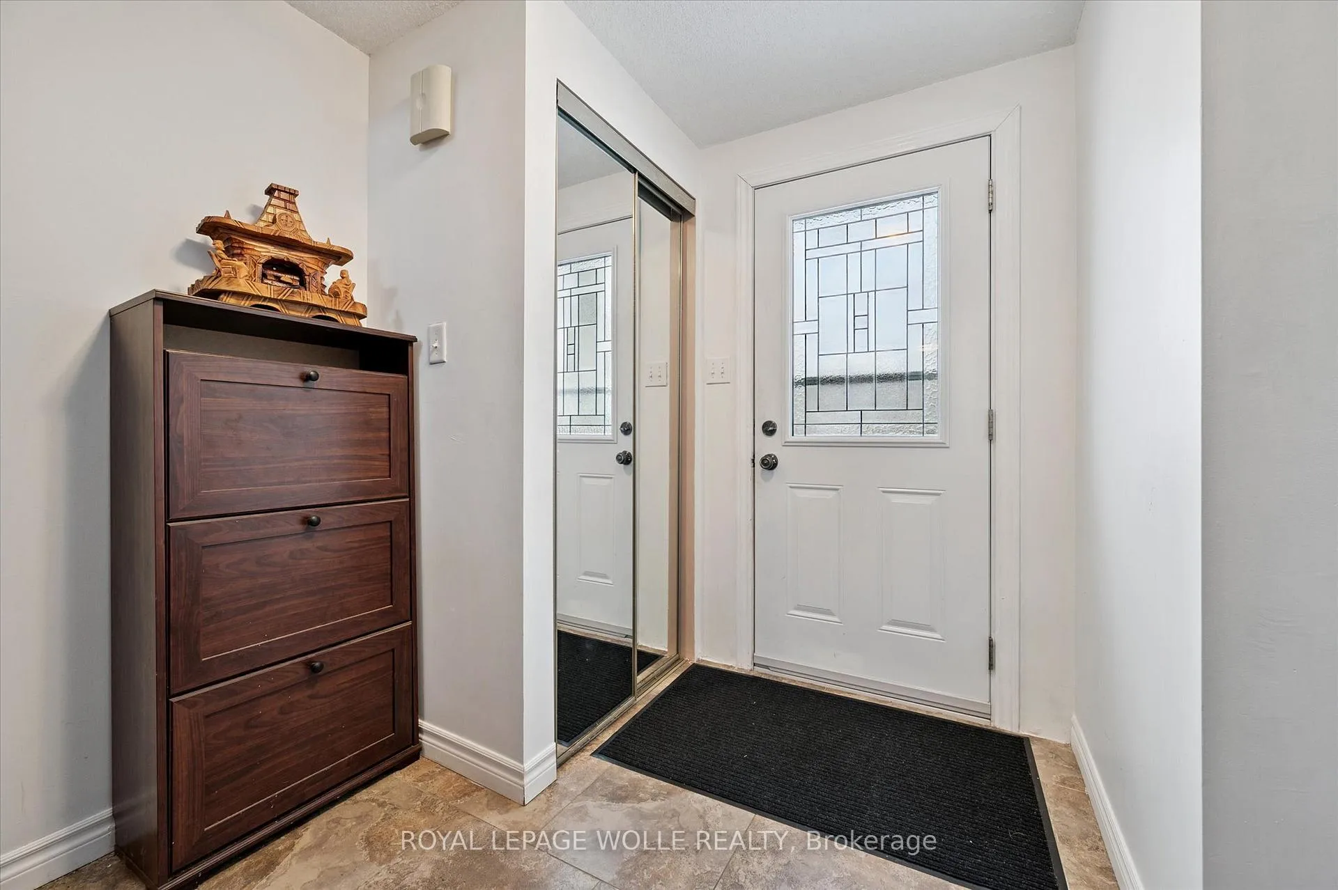 Photo 6 of 23 Tamvale Crescent, Kitchener — HOMEH