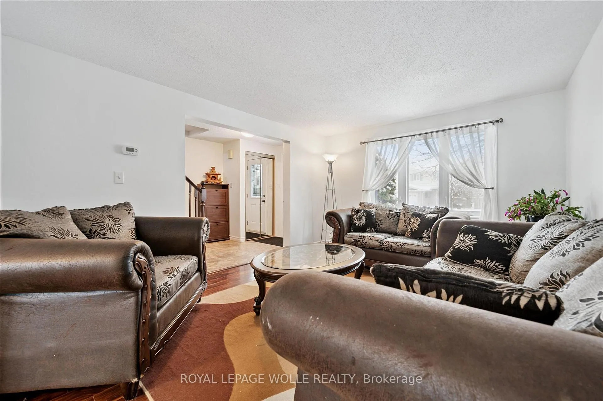 Photo 9 of 23 Tamvale Crescent, Kitchener — HOMEH