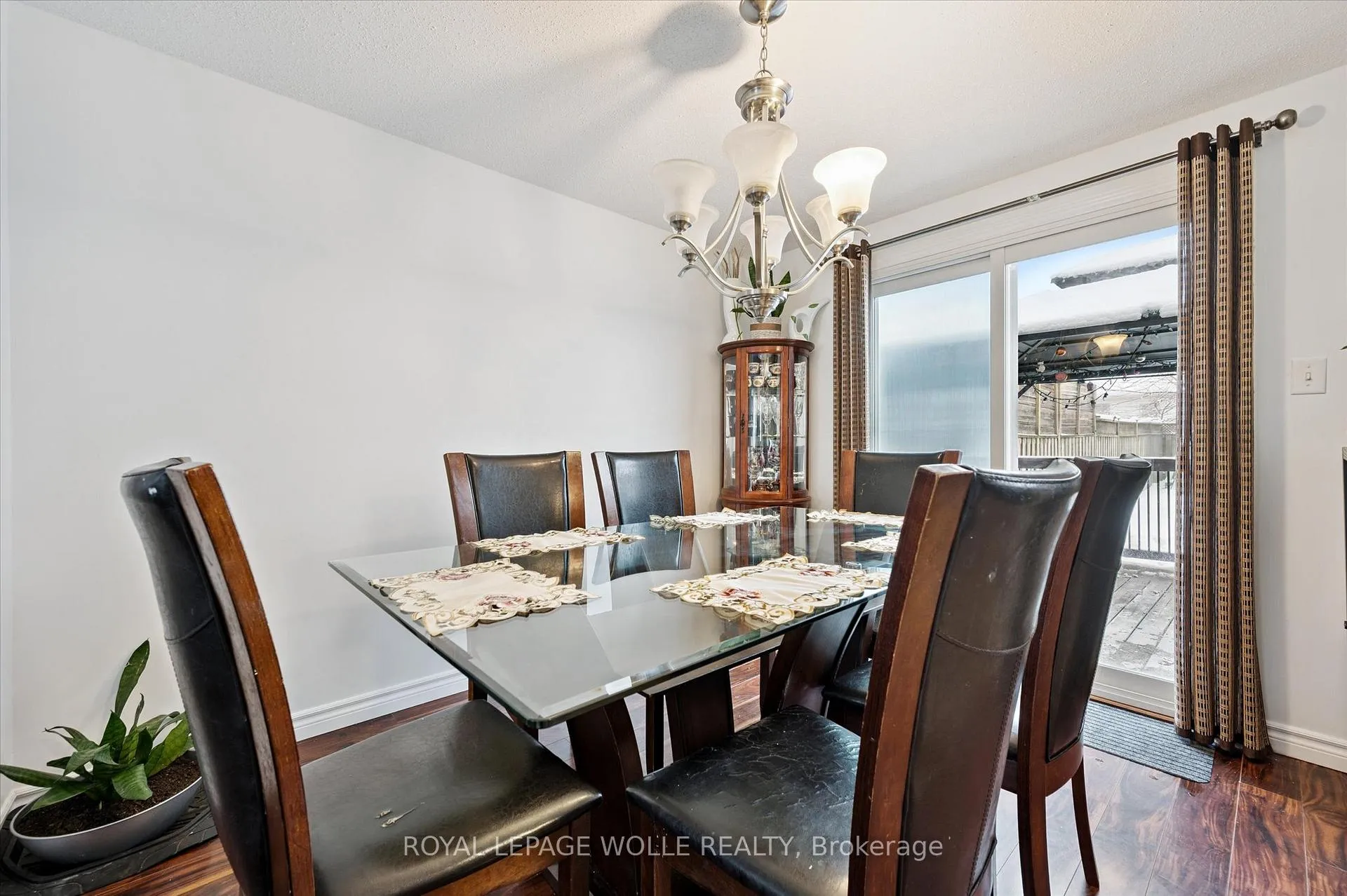 Photo 13 of 23 Tamvale Crescent, Kitchener — HOMEH