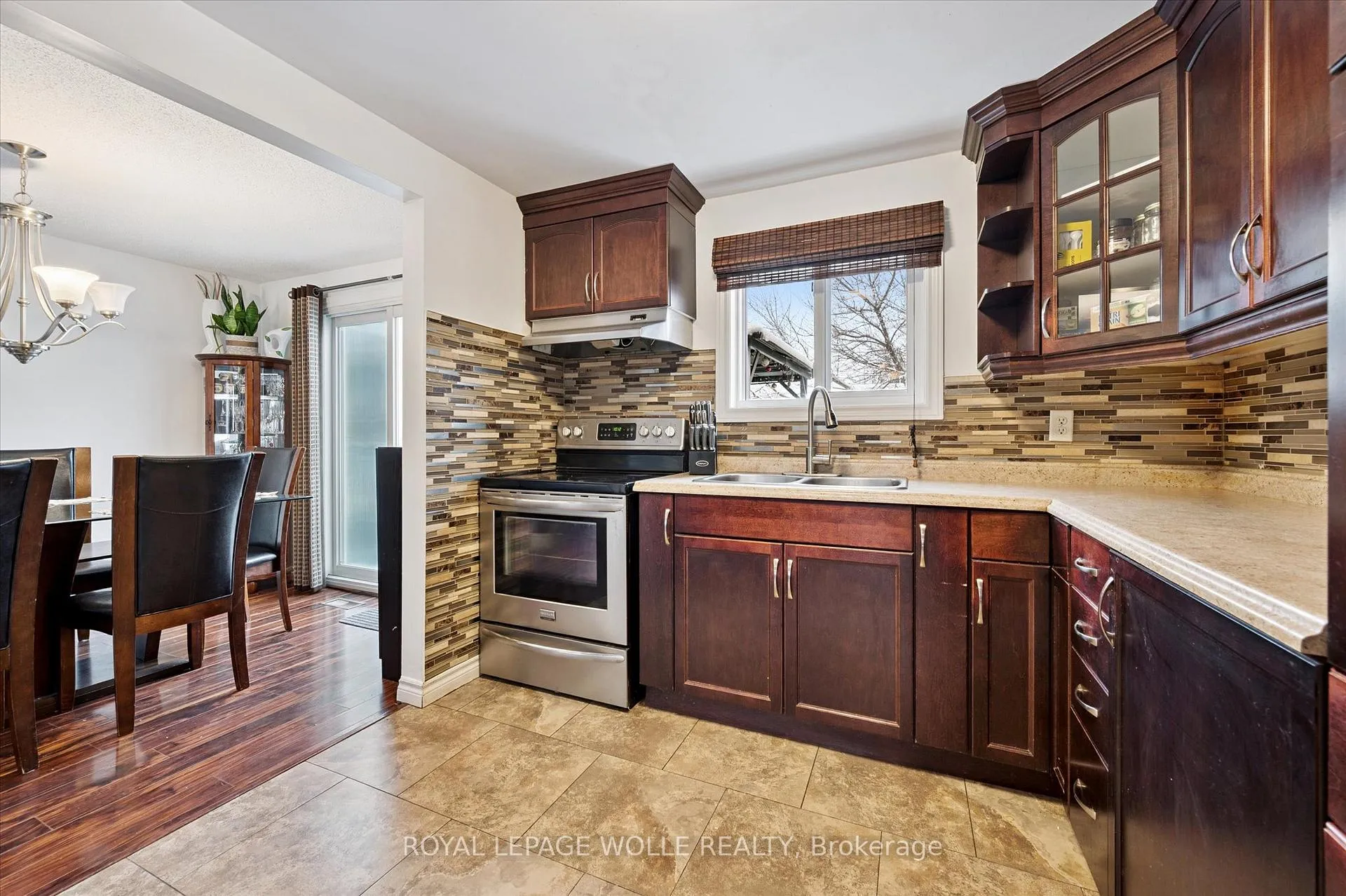 Photo 14 of 23 Tamvale Crescent, Kitchener — HOMEH