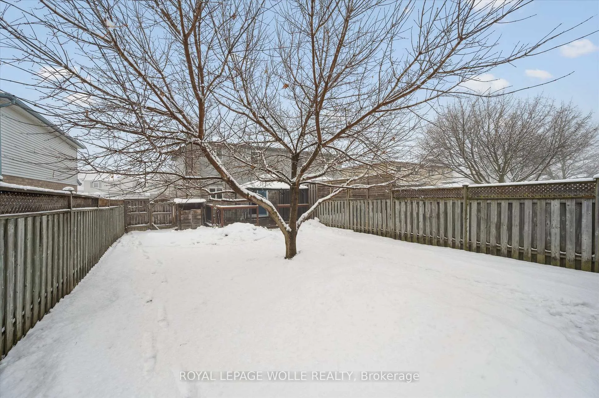 Photo 39 of 23 Tamvale Crescent, Kitchener — HOMEH