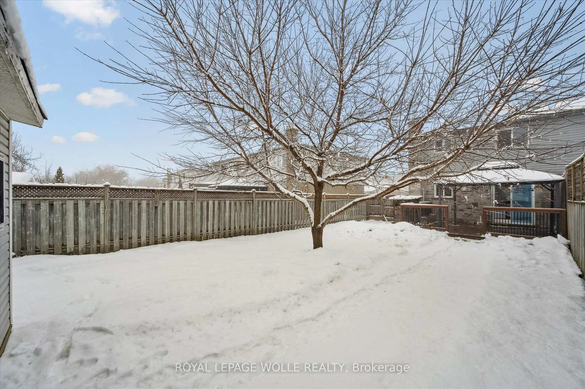 Photo 40 of 23 Tamvale Crescent, Kitchener — HOMEH