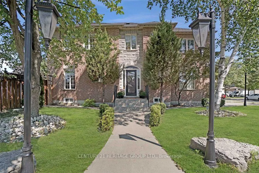 Front of Unit Bsmnt, 150 Ashton Drive