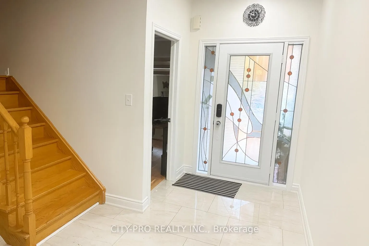 Photo 3 of 85 Bonistel Crescent, Brampton, Fletcher's Meadow — HOMEH