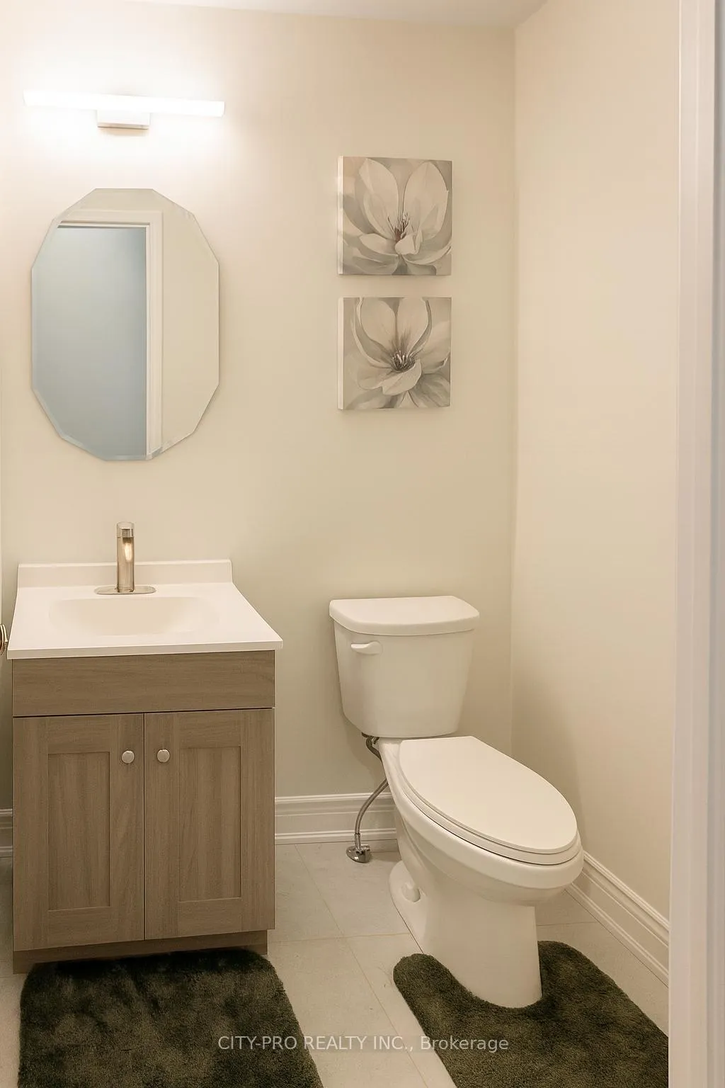 Photo 15 of 85 Bonistel Crescent, Brampton, Fletcher's Meadow — HOMEH