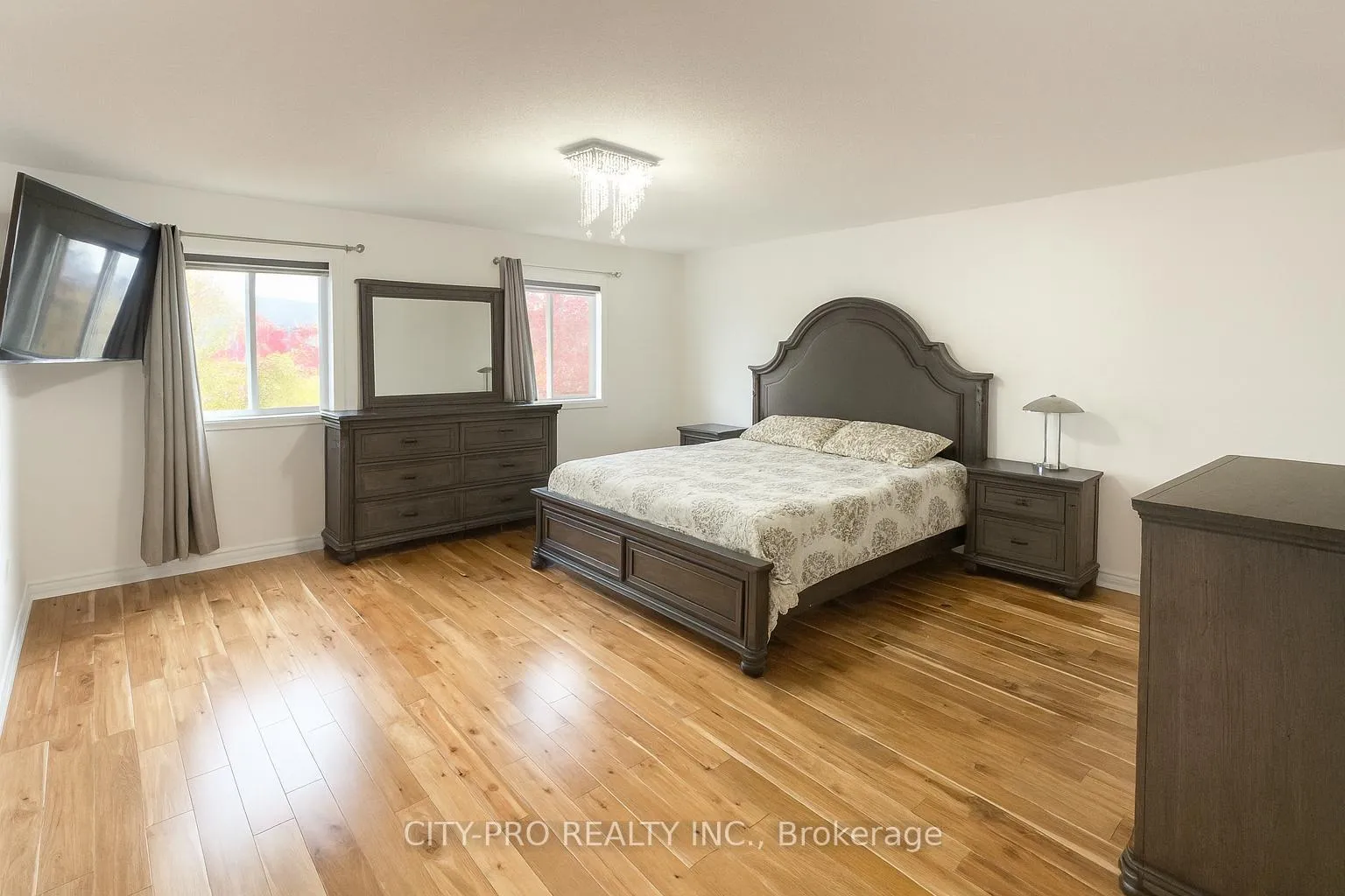 Photo 19 of 85 Bonistel Crescent, Brampton, Fletcher's Meadow — HOMEH