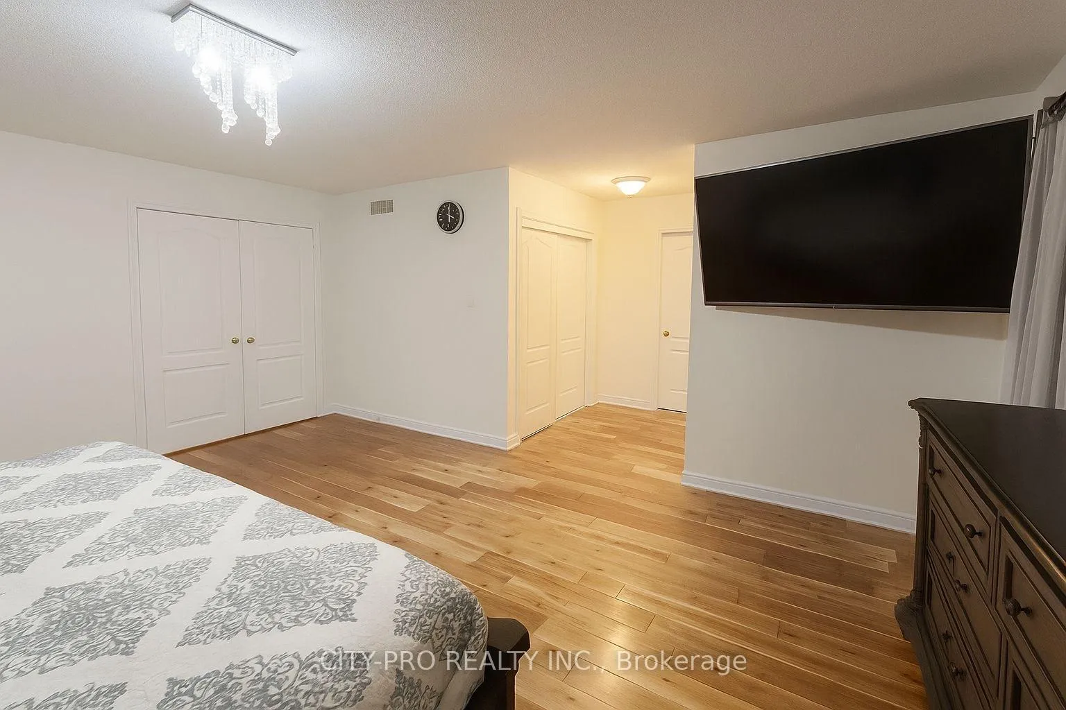 Photo 20 of 85 Bonistel Crescent, Brampton, Fletcher's Meadow — HOMEH