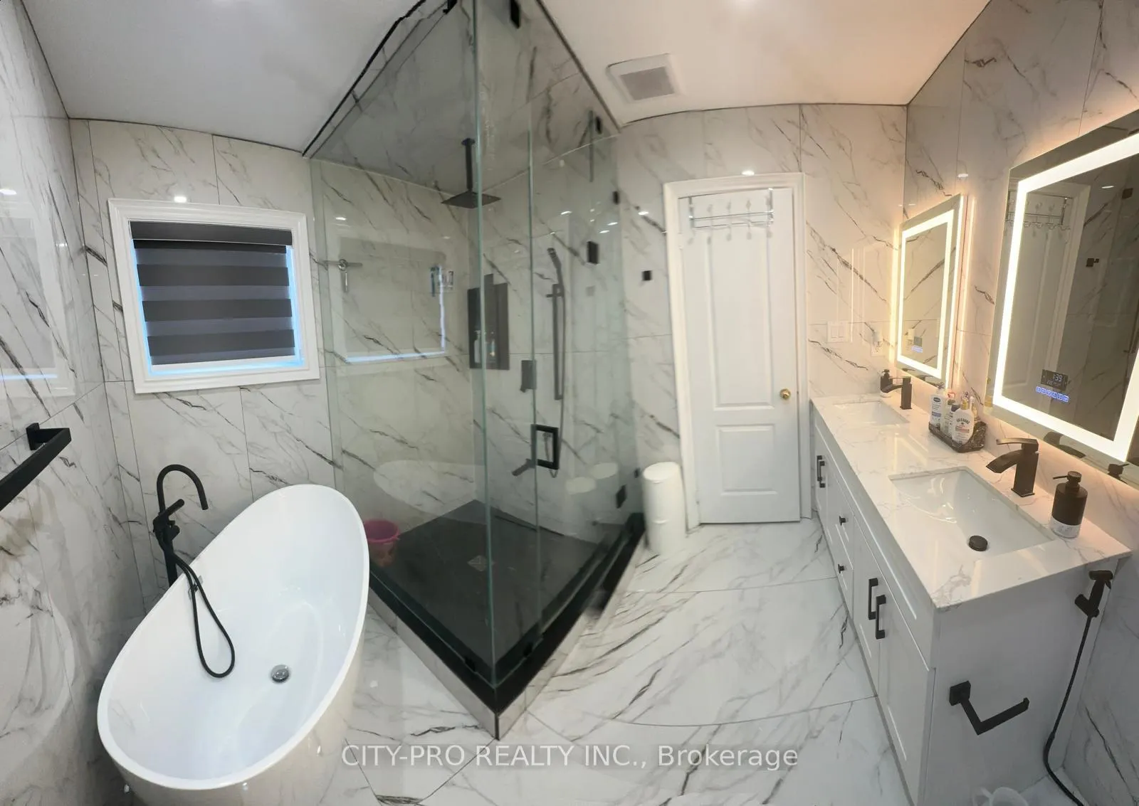 Photo 22 of 85 Bonistel Crescent, Brampton, Fletcher's Meadow — HOMEH