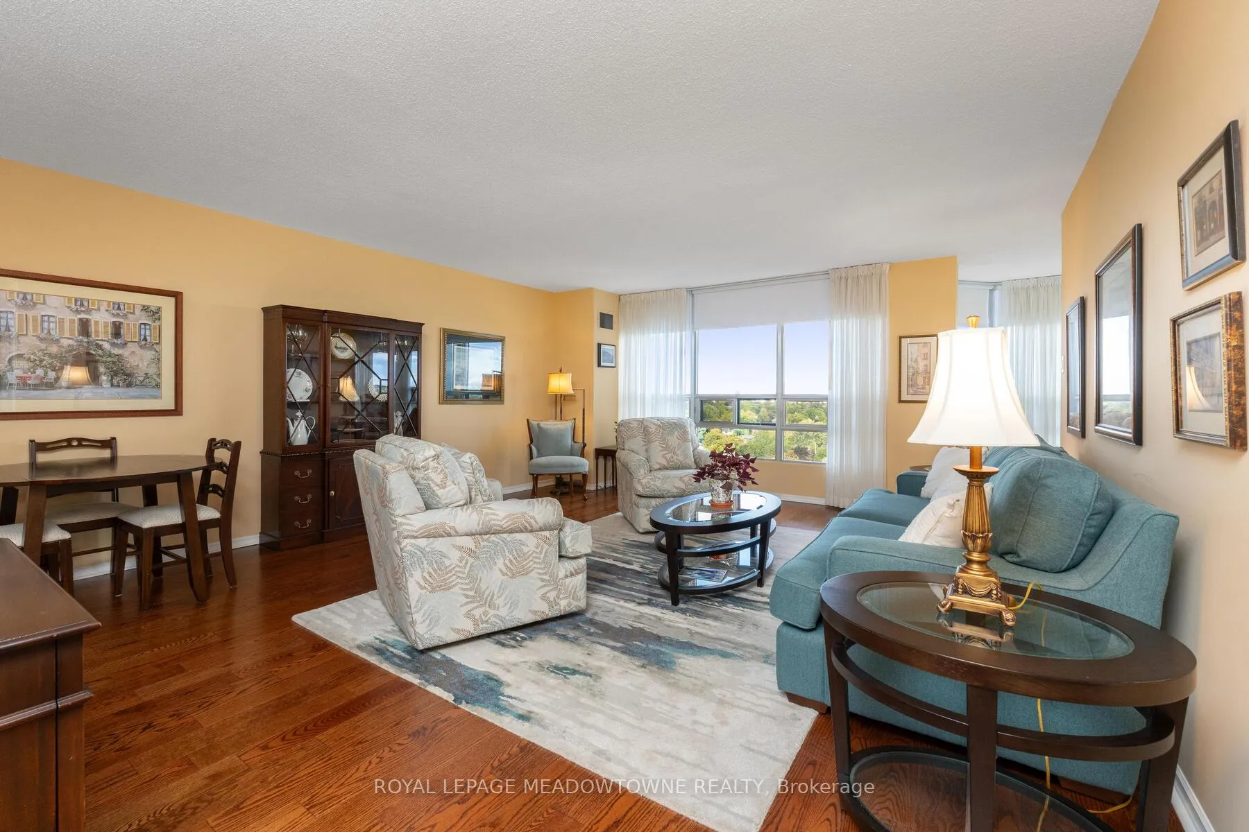 Photo 7 of Unit 1102, 310 Mill Street S, Brampton, Brampton South — HOMEH