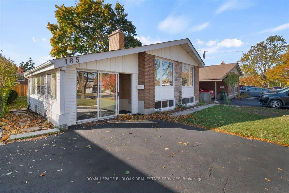 Photo 2 of Unit #2, Lower, 185 Mohawk R Road W, Hamilton, Buchanan — HOMEH