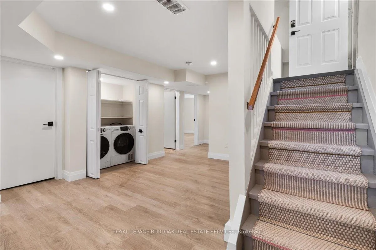 Photo 8 of Unit #2, Lower, 185 Mohawk R Road W, Hamilton, Buchanan — HOMEH