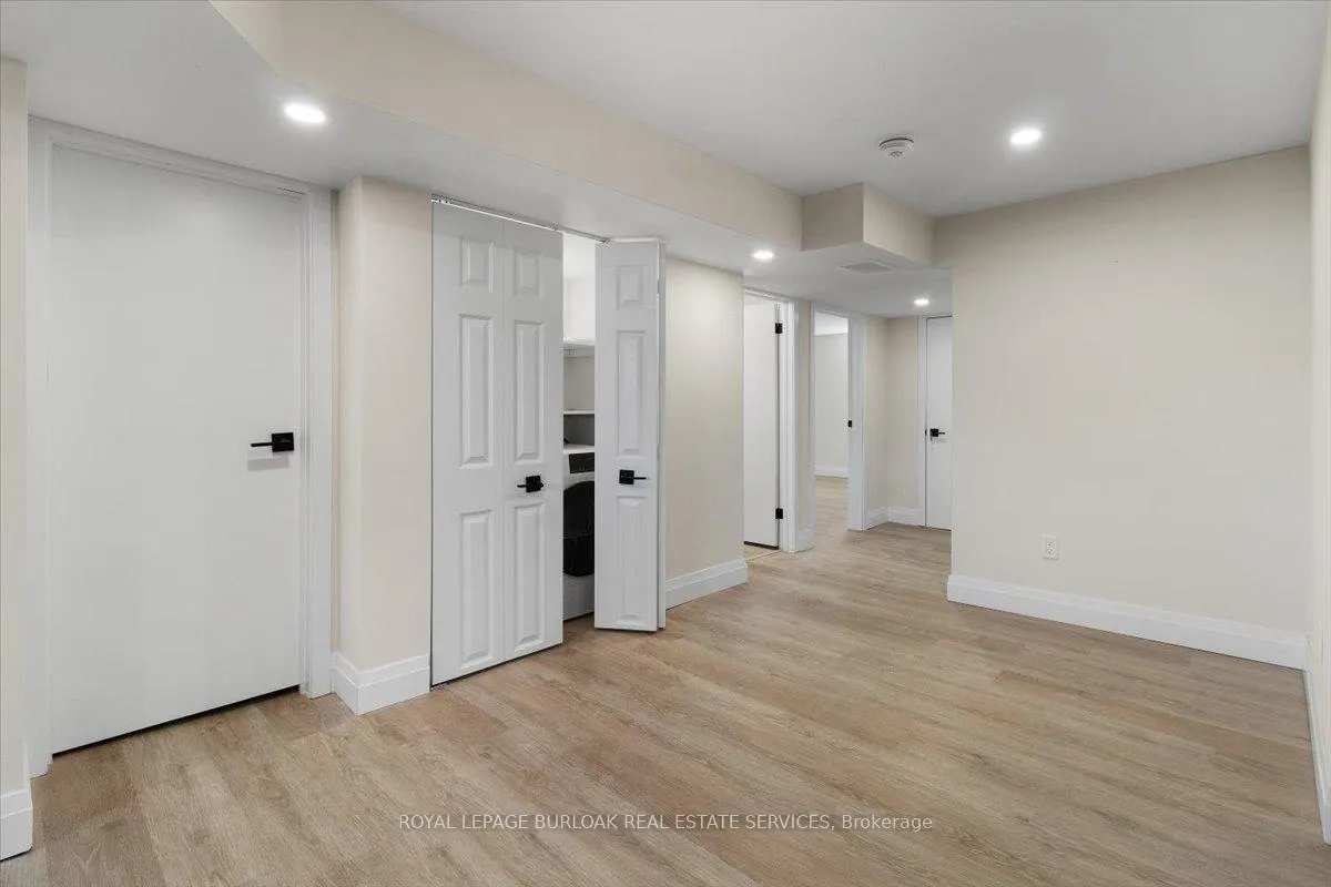 Photo 14 of Unit #2, Lower, 185 Mohawk R Road W, Hamilton, Buchanan — HOMEH