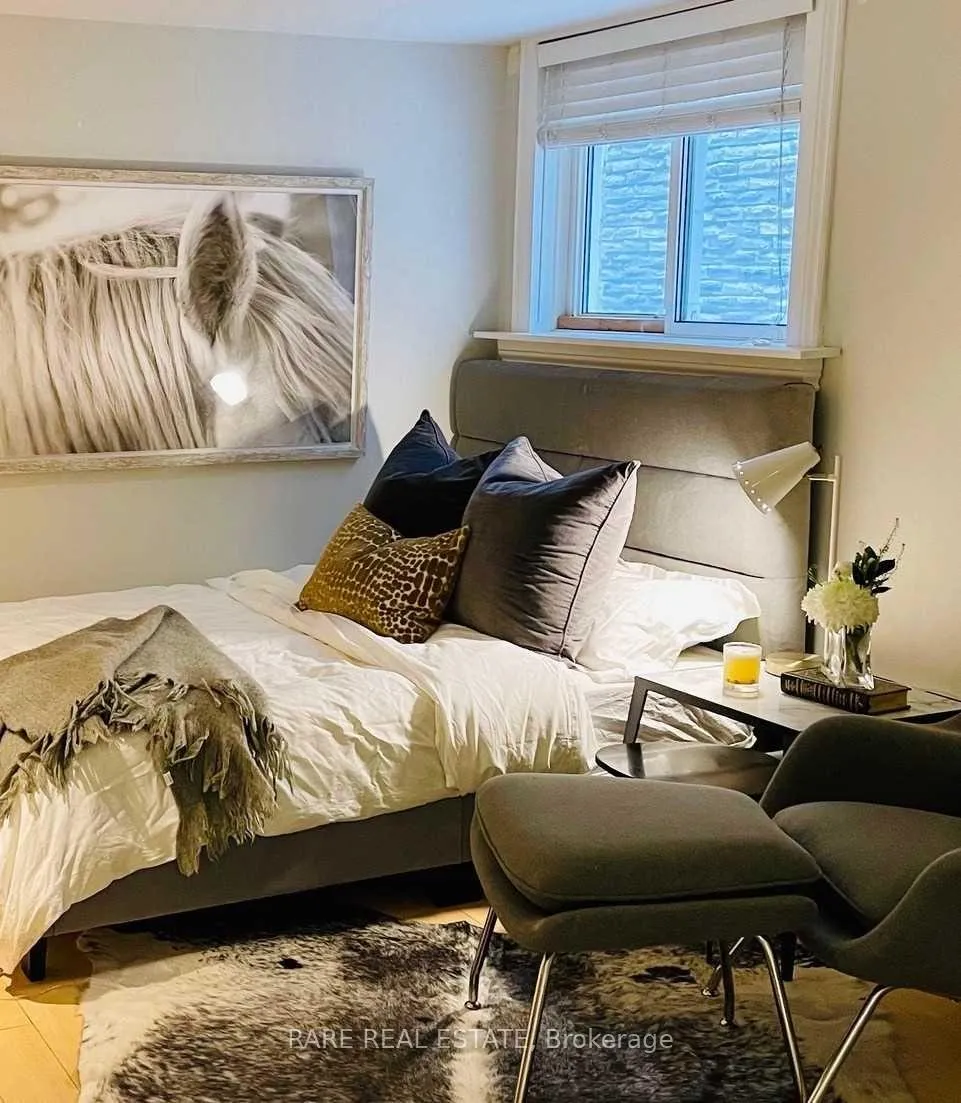 Photo 5 of Unit Lower, 26 Pine Avenue, Toronto, The Beaches — HOMEH