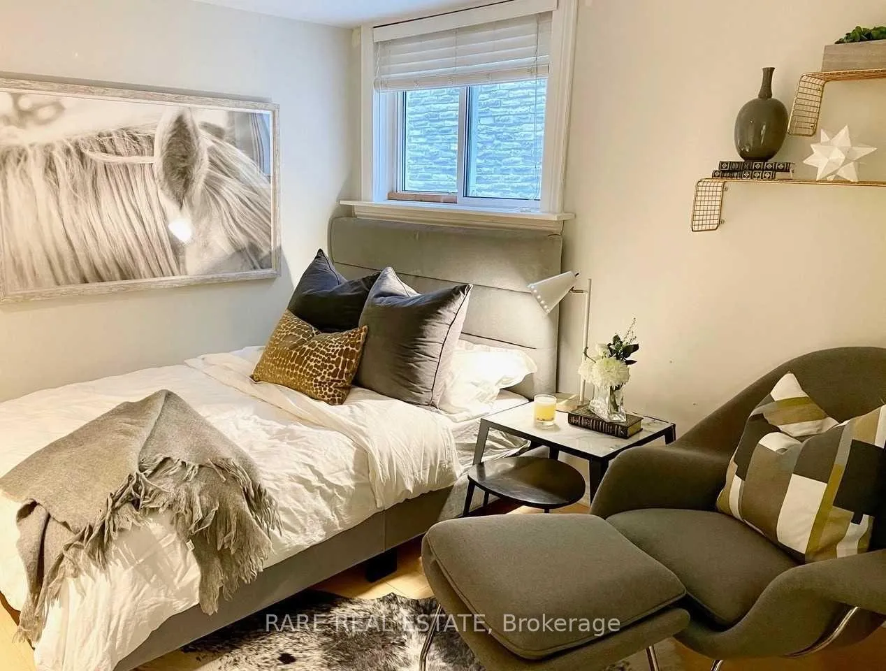 Photo 8 of Unit Lower, 26 Pine Avenue, Toronto, The Beaches — HOMEH