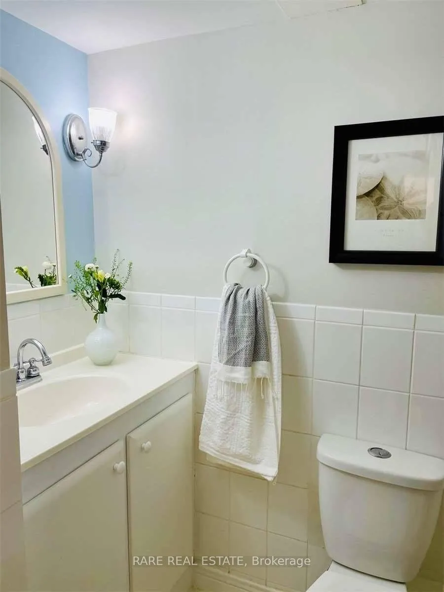 Photo 11 of Unit Lower, 26 Pine Avenue, Toronto, The Beaches — HOMEH
