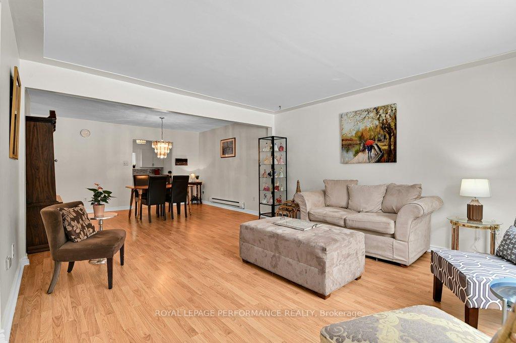 Photo 3 of 131 Sunning Hills Crescent, Ottawa, Constance Bay — HOMEH