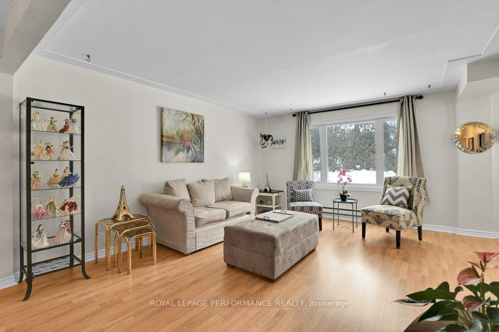 Photo 5 of 131 Sunning Hills Crescent, Ottawa, Constance Bay — HOMEH