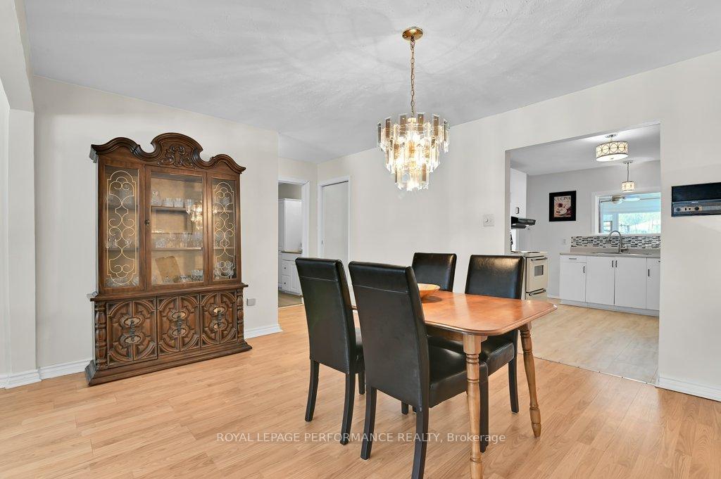 Photo 6 of 131 Sunning Hills Crescent, Ottawa, Constance Bay — HOMEH