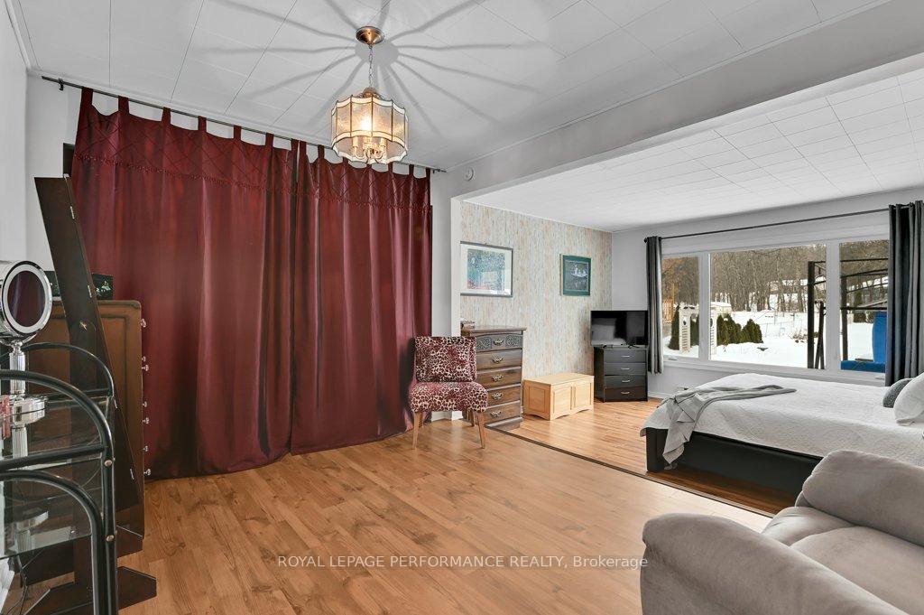 Photo 12 of 131 Sunning Hills Crescent, Ottawa, Constance Bay — HOMEH