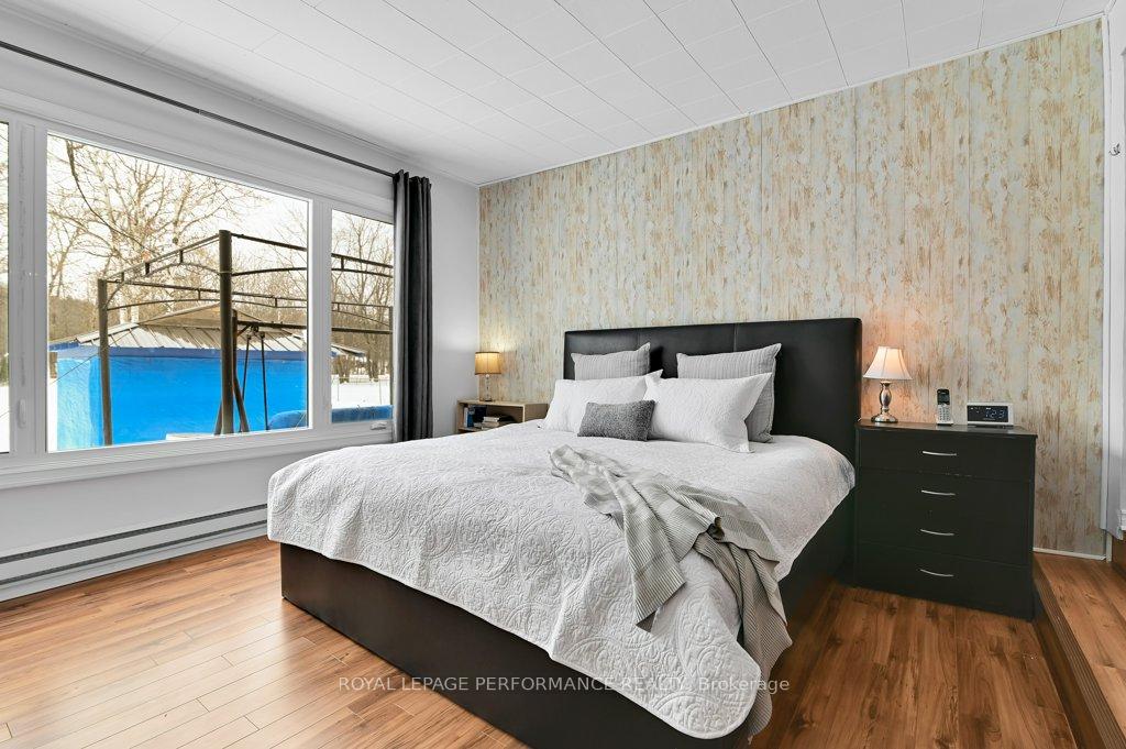 Photo 15 of 131 Sunning Hills Crescent, Ottawa, Constance Bay — HOMEH