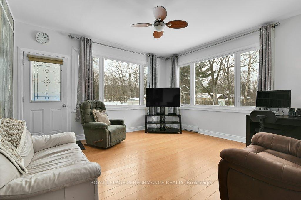 Photo 20 of 131 Sunning Hills Crescent, Ottawa, Constance Bay — HOMEH