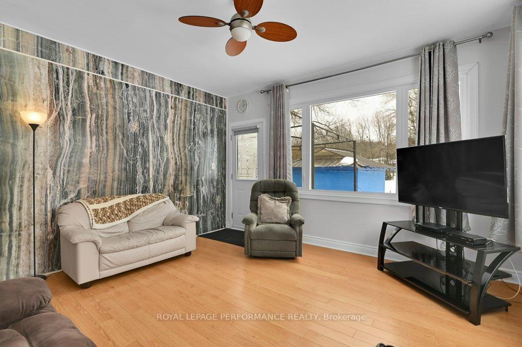 Photo 22 of 131 Sunning Hills Crescent, Ottawa, Constance Bay — HOMEH