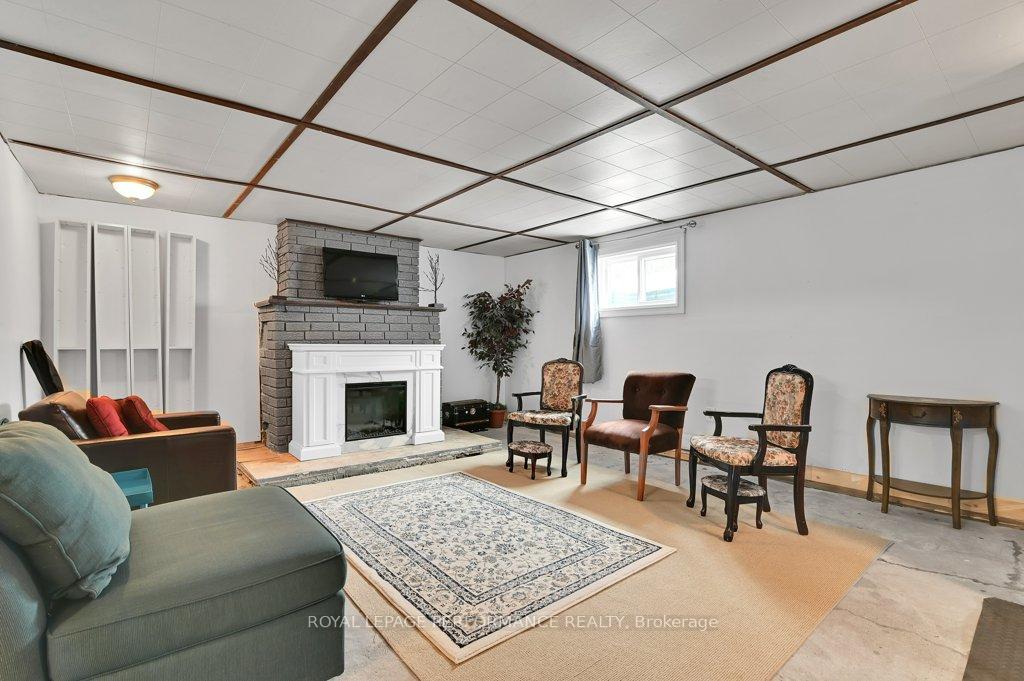 Photo 25 of 131 Sunning Hills Crescent, Ottawa, Constance Bay — HOMEH