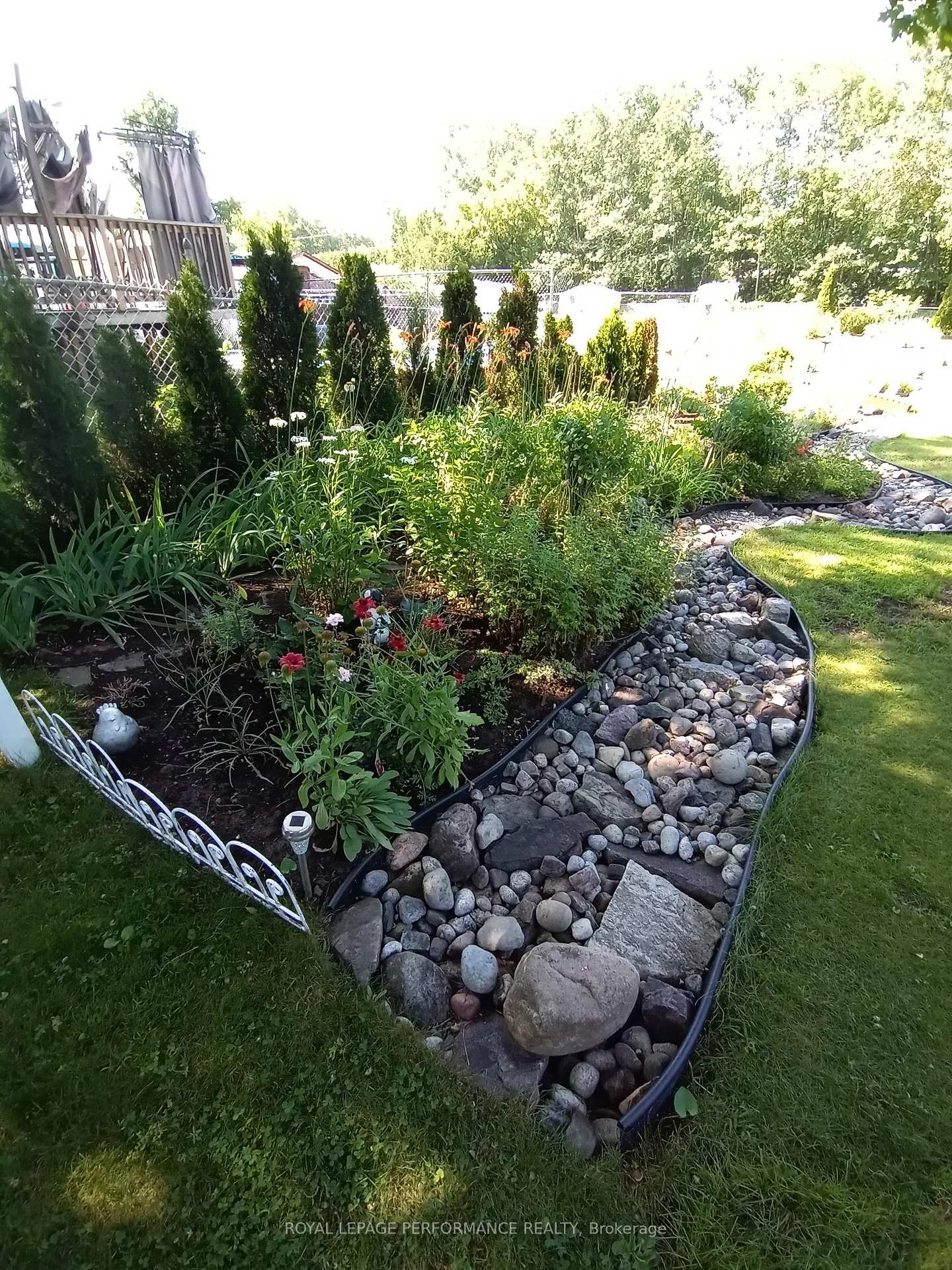 Photo 36 of 131 Sunning Hills Crescent, Ottawa, Constance Bay — HOMEH