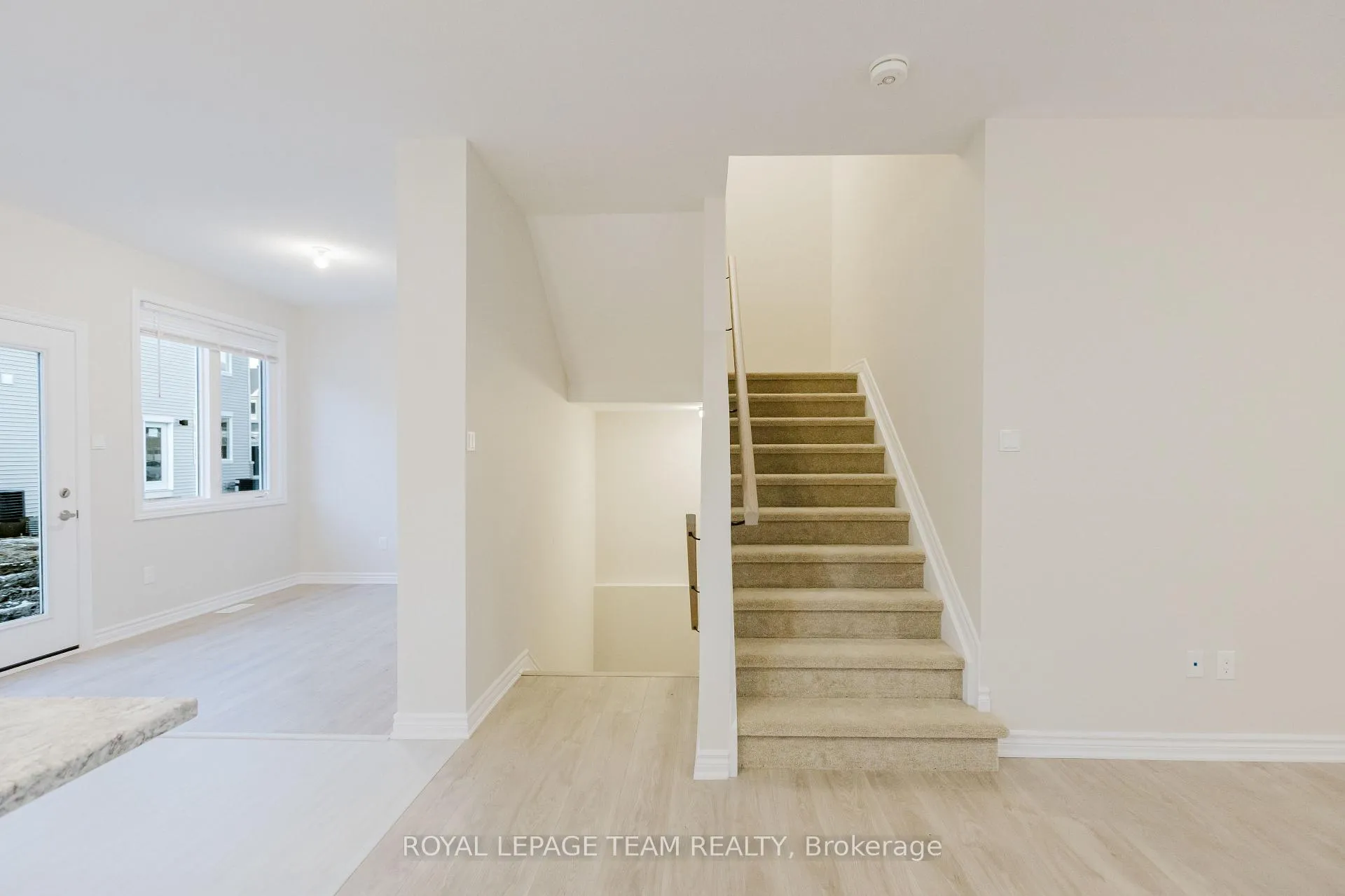 Photo 14 of 180 Ryan Reynolds Way, Ottawa, Avalon West — HOMEH