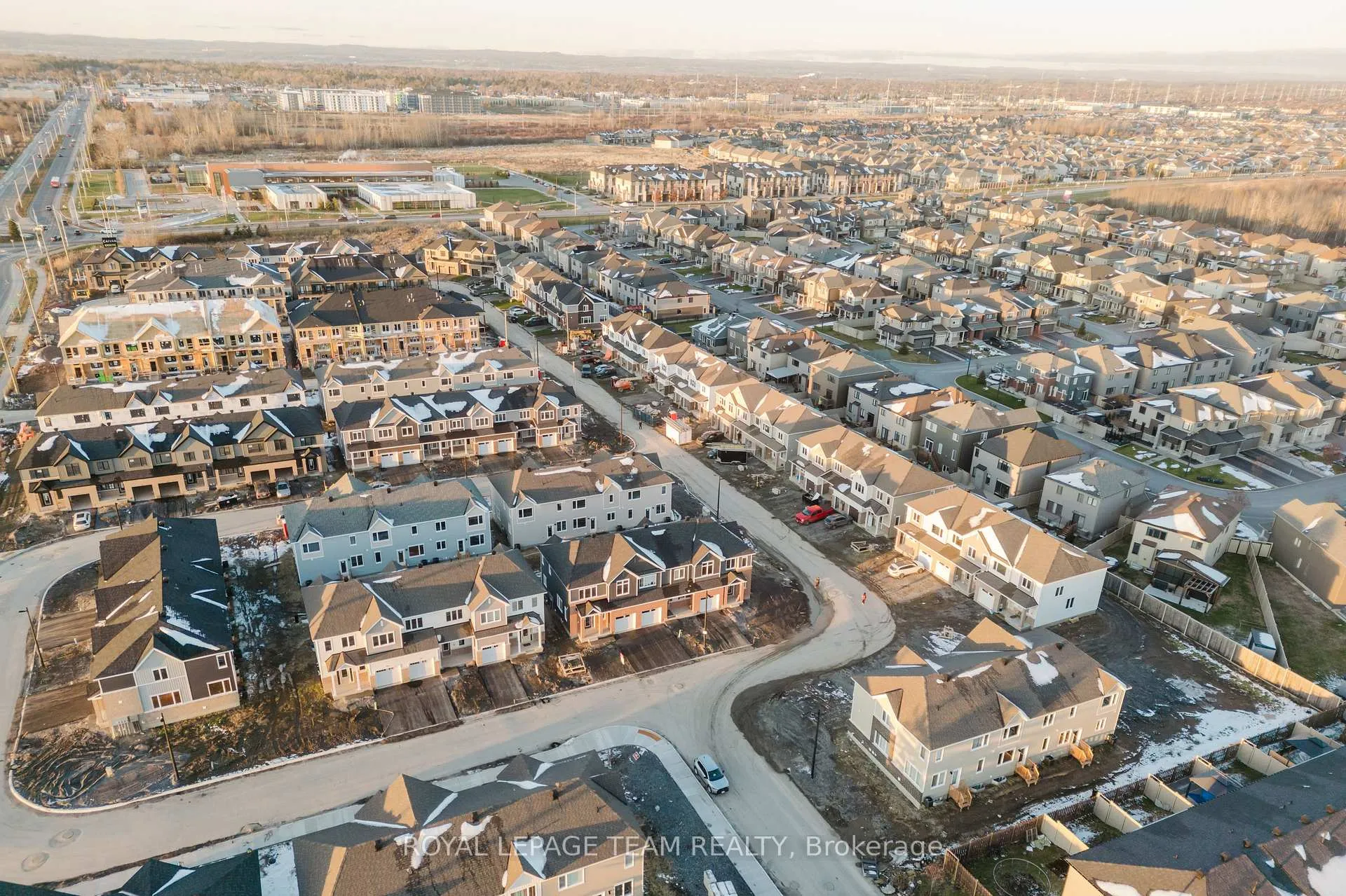 Photo 32 of 180 Ryan Reynolds Way, Ottawa, Avalon West — HOMEH