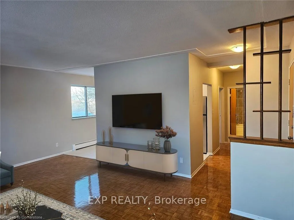 Photo 2 of Unit 6, 2205 King Street E, Hamilton, Glenview — HOMEH