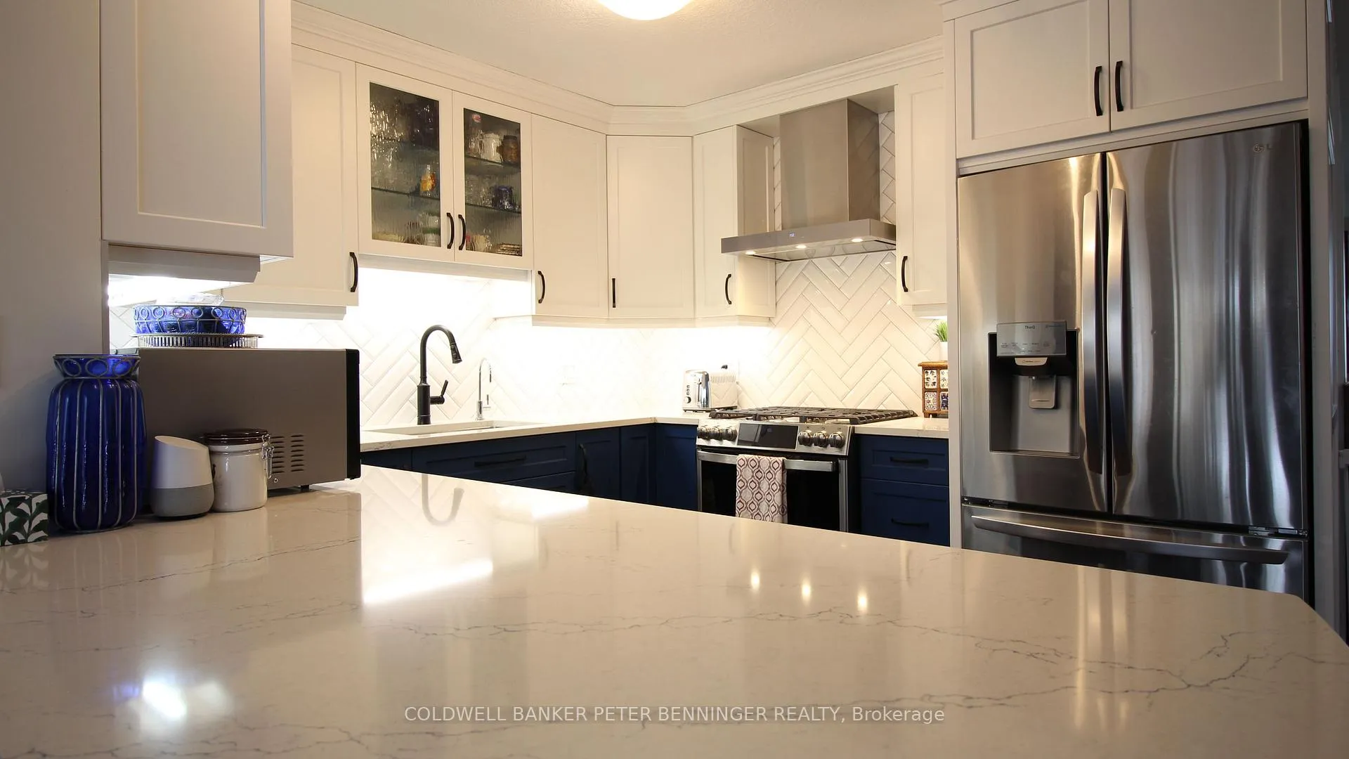 Photo 10 of Unit A, 410 Tealby Crescent, Waterloo — HOMEH