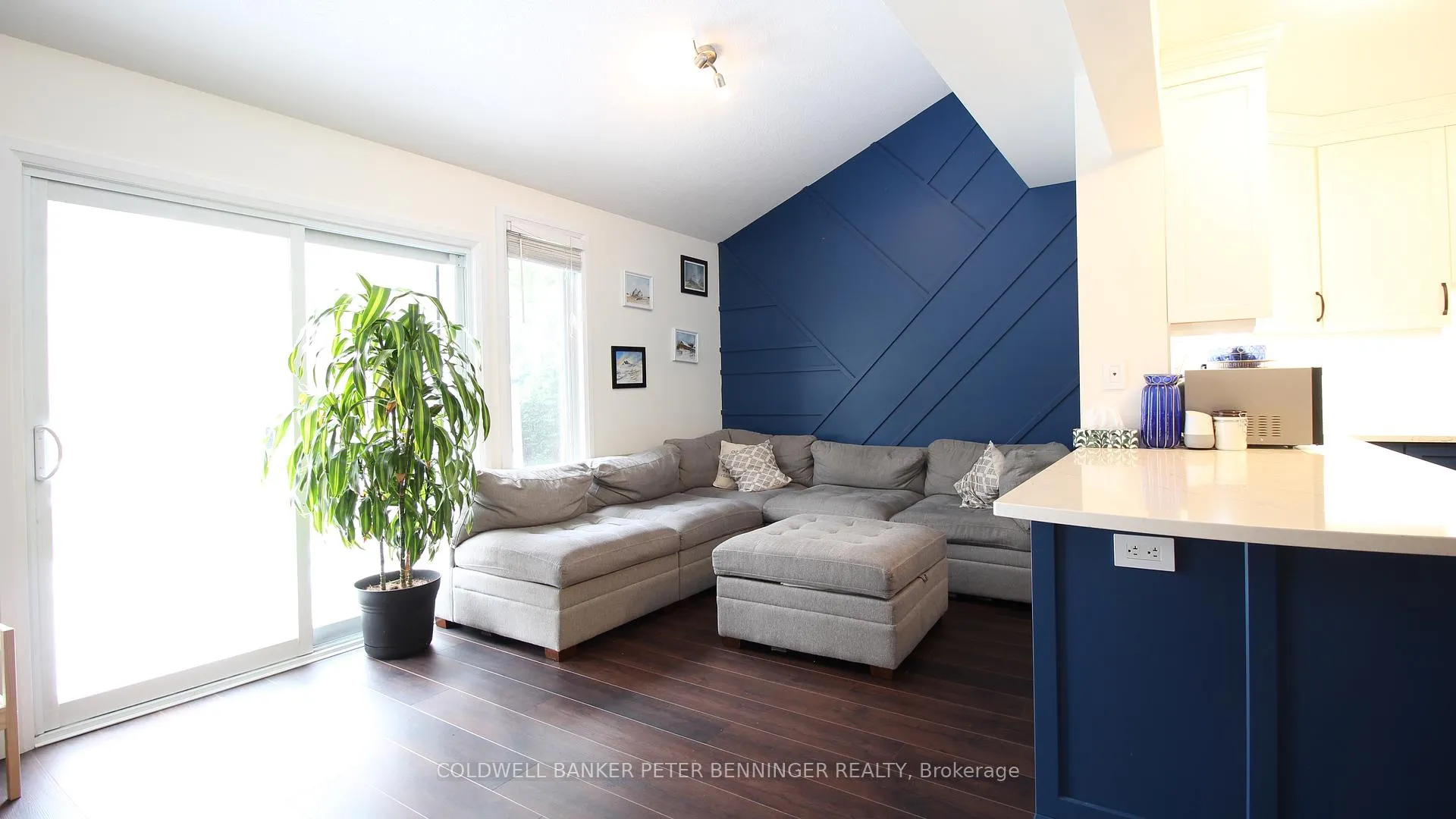 Photo 11 of Unit A, 410 Tealby Crescent, Waterloo — HOMEH