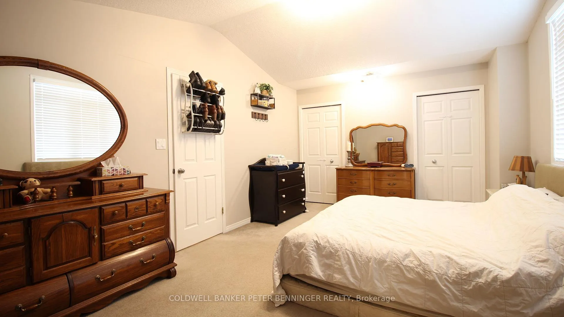 Photo 14 of Unit A, 410 Tealby Crescent, Waterloo — HOMEH