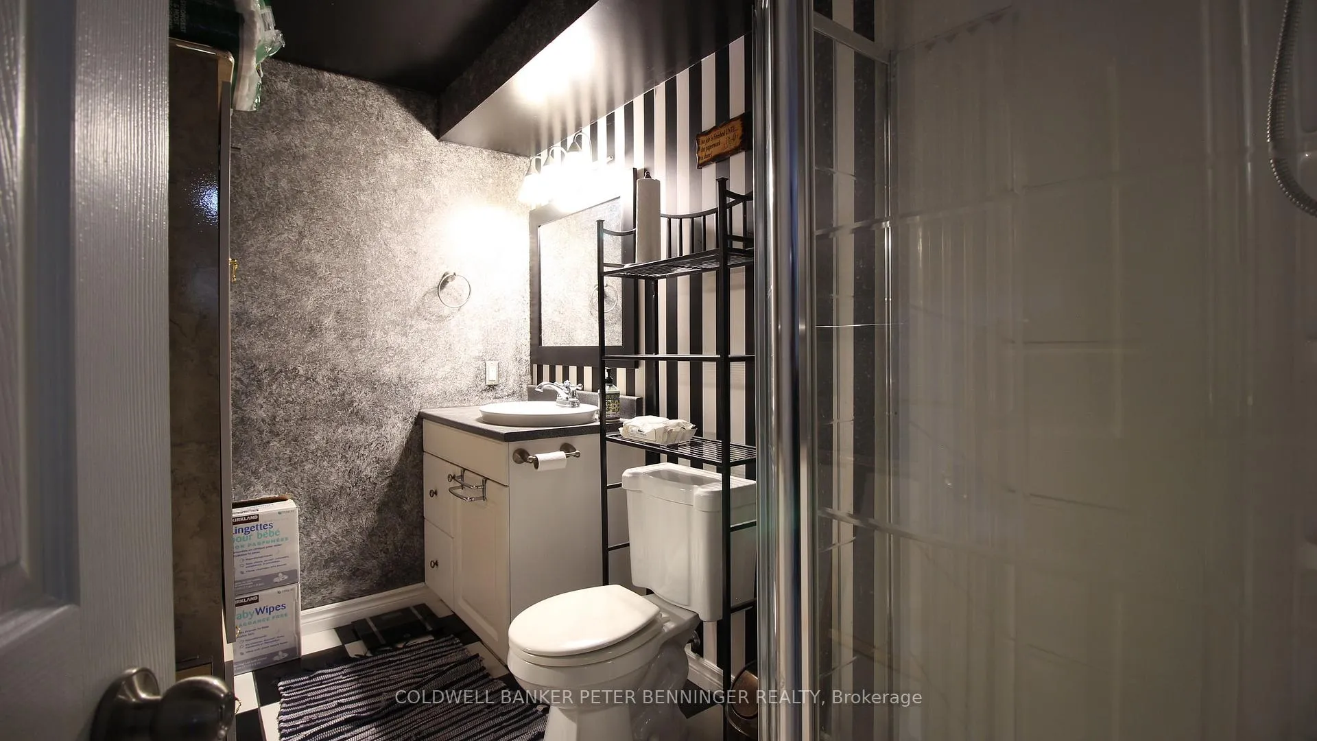 Photo 22 of Unit A, 410 Tealby Crescent, Waterloo — HOMEH