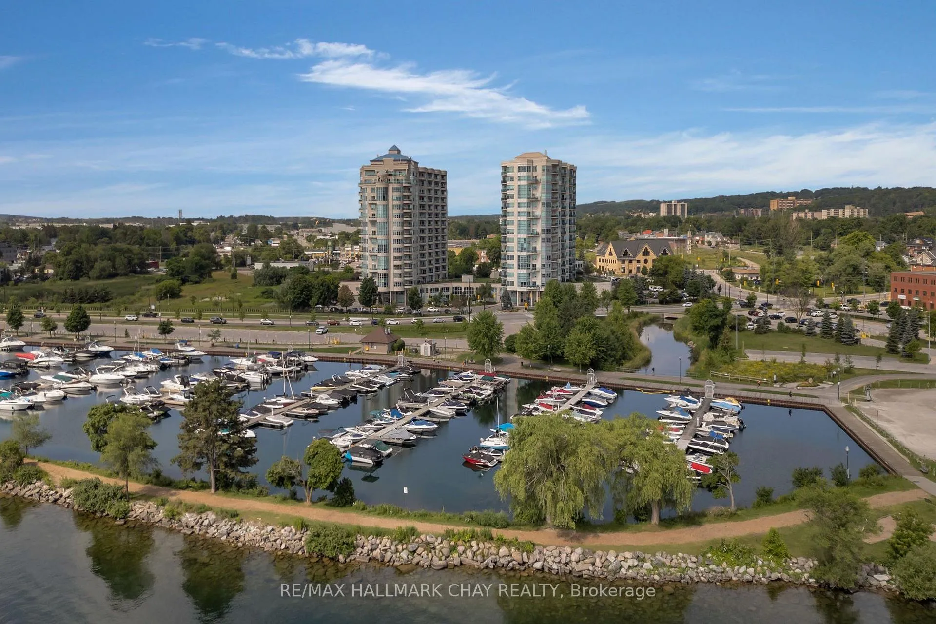 Photo 5 of Unit 1108, 2 Toronto Street, Barrie, Lakeshore — HOMEH