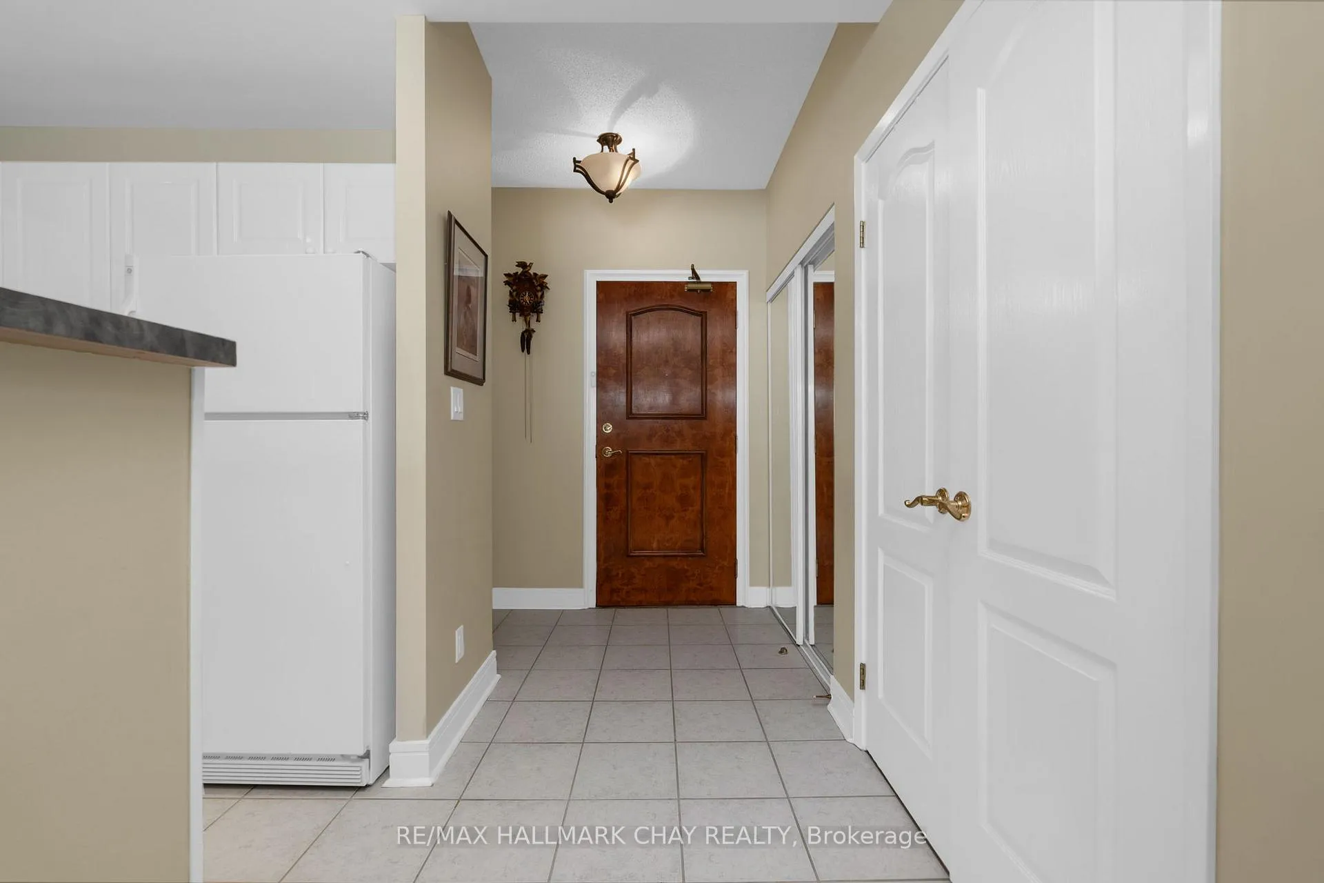 Photo 25 of Unit 1108, 2 Toronto Street, Barrie, Lakeshore — HOMEH