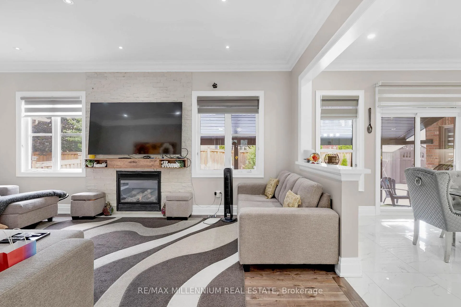 Photo 16 of 6 Landscape Drive, Brampton, Vales of Castlemore North — HOMEH