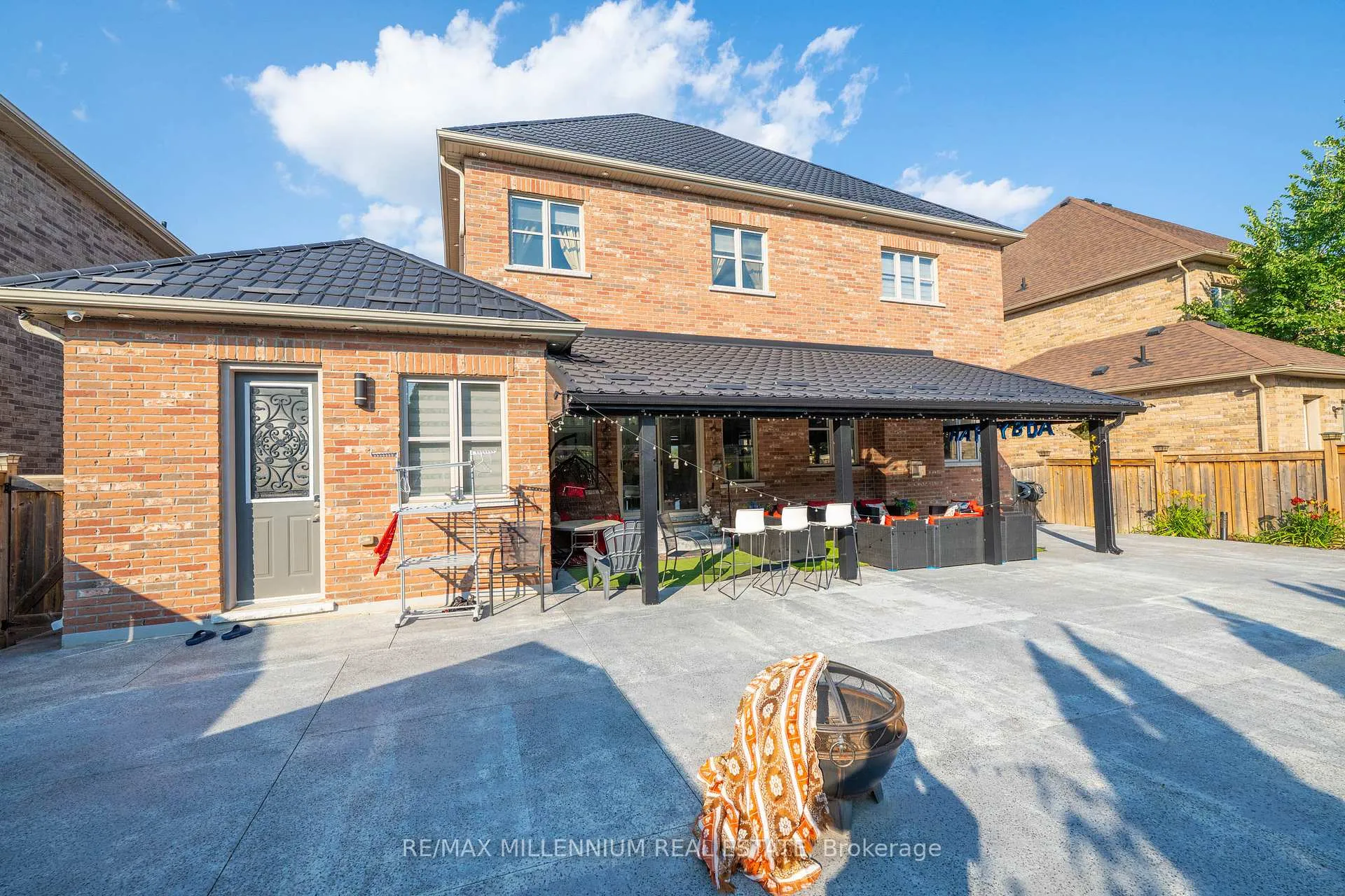 Photo 45 of 6 Landscape Drive, Brampton, Vales of Castlemore North — HOMEH