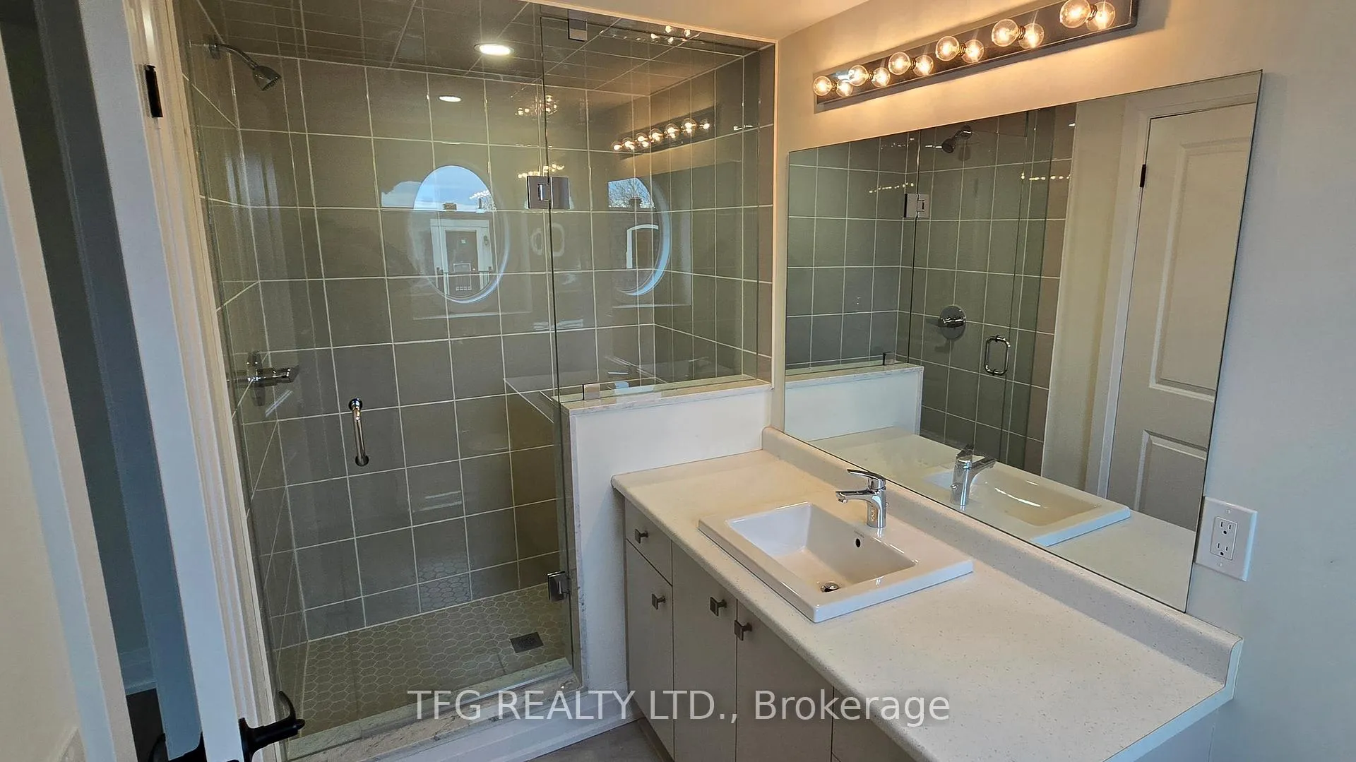 Photo 9 of Unit 9, 35 Marret Lane, Clarington, Rural Clarington — HOMEH