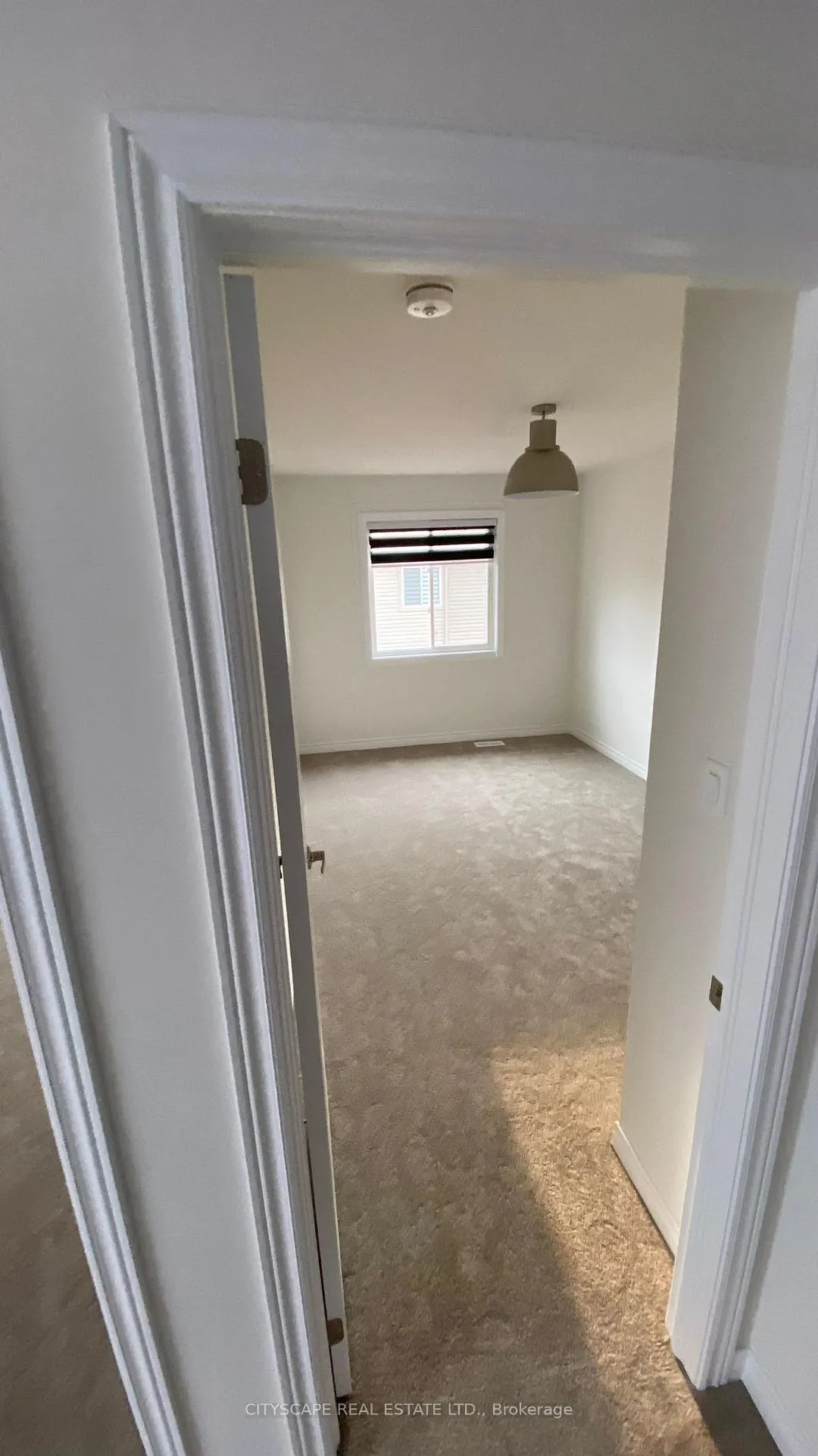 Photo 21 of 30 Foothills Lane, Hamilton, Stoney Creek — HOMEH