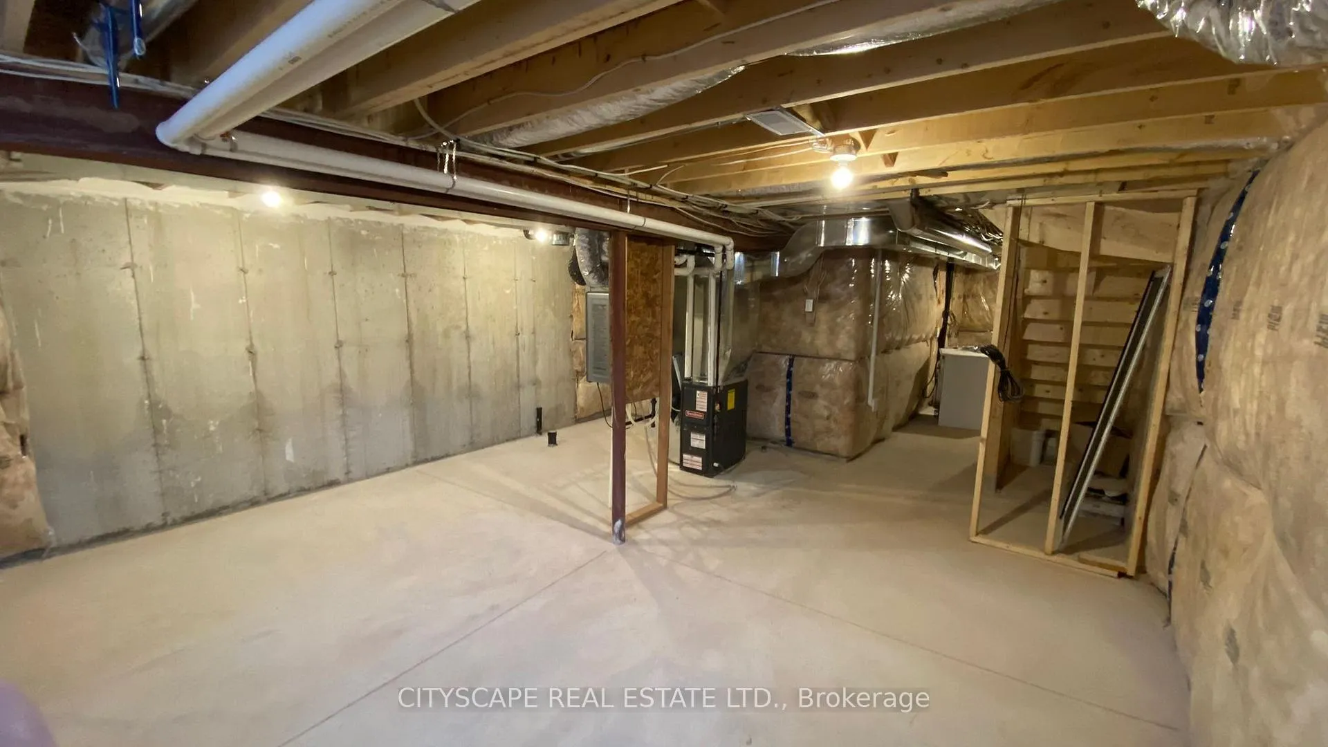 Photo 26 of 30 Foothills Lane, Hamilton, Stoney Creek — HOMEH