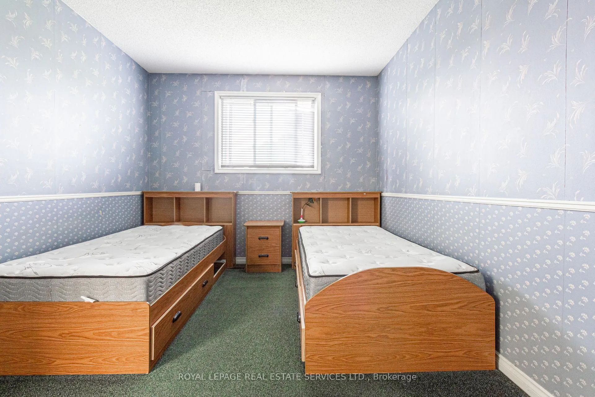 Photo 30 of 111 Strawberry Drive, Hamilton, Riverdale — HOMEH