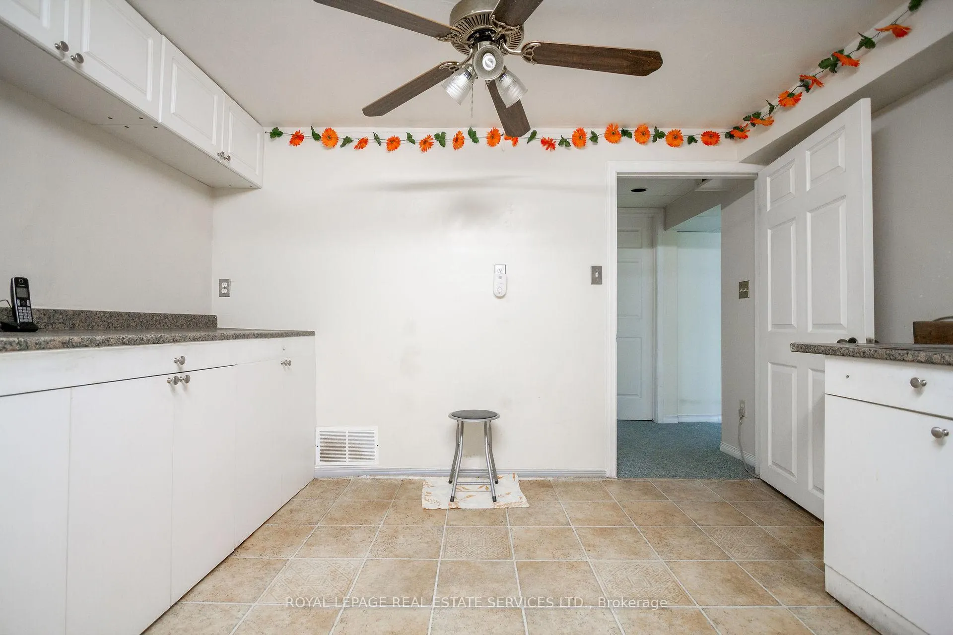 Photo 38 of 111 Strawberry Drive, Hamilton, Riverdale — HOMEH