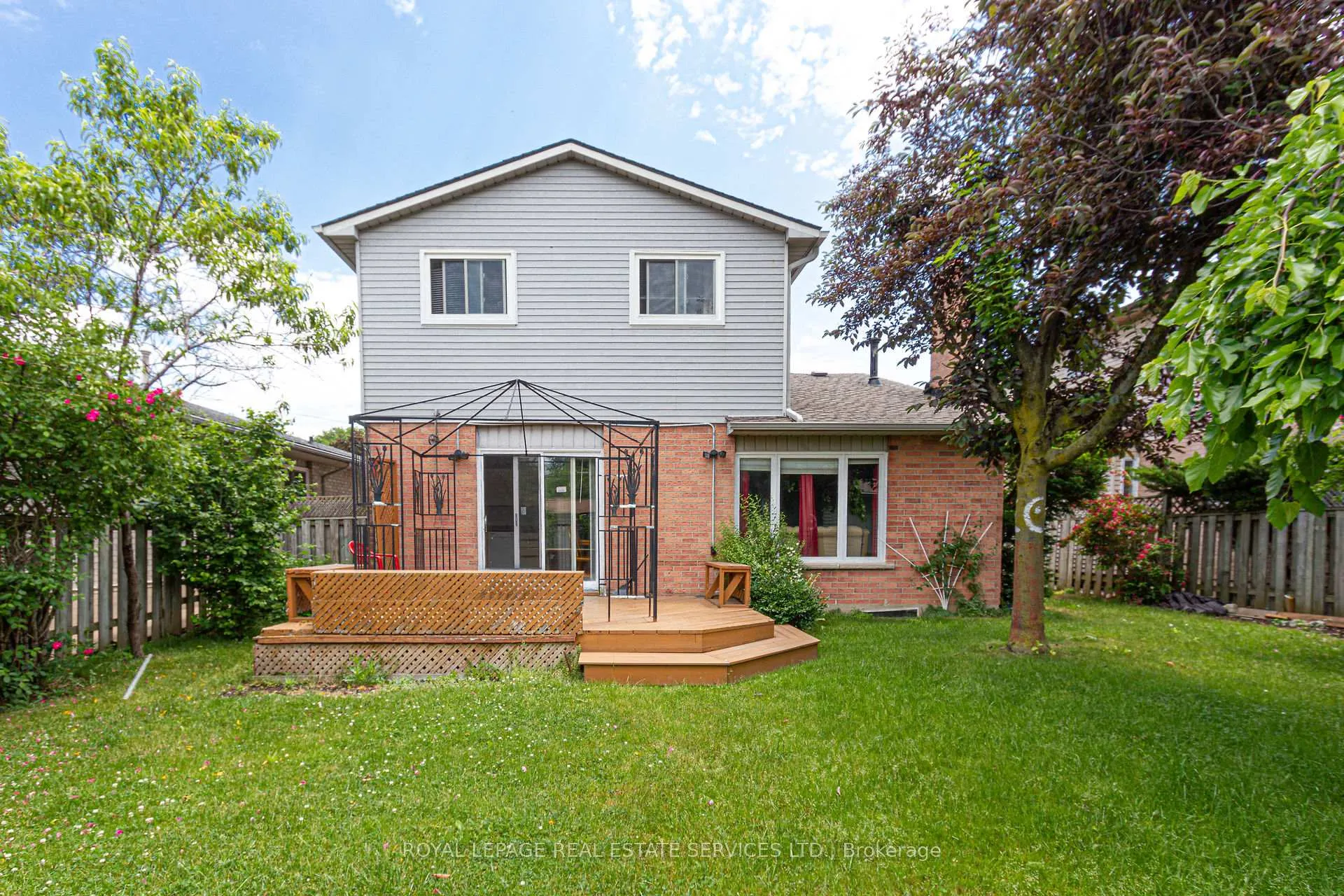 Photo 45 of 111 Strawberry Drive, Hamilton, Riverdale — HOMEH