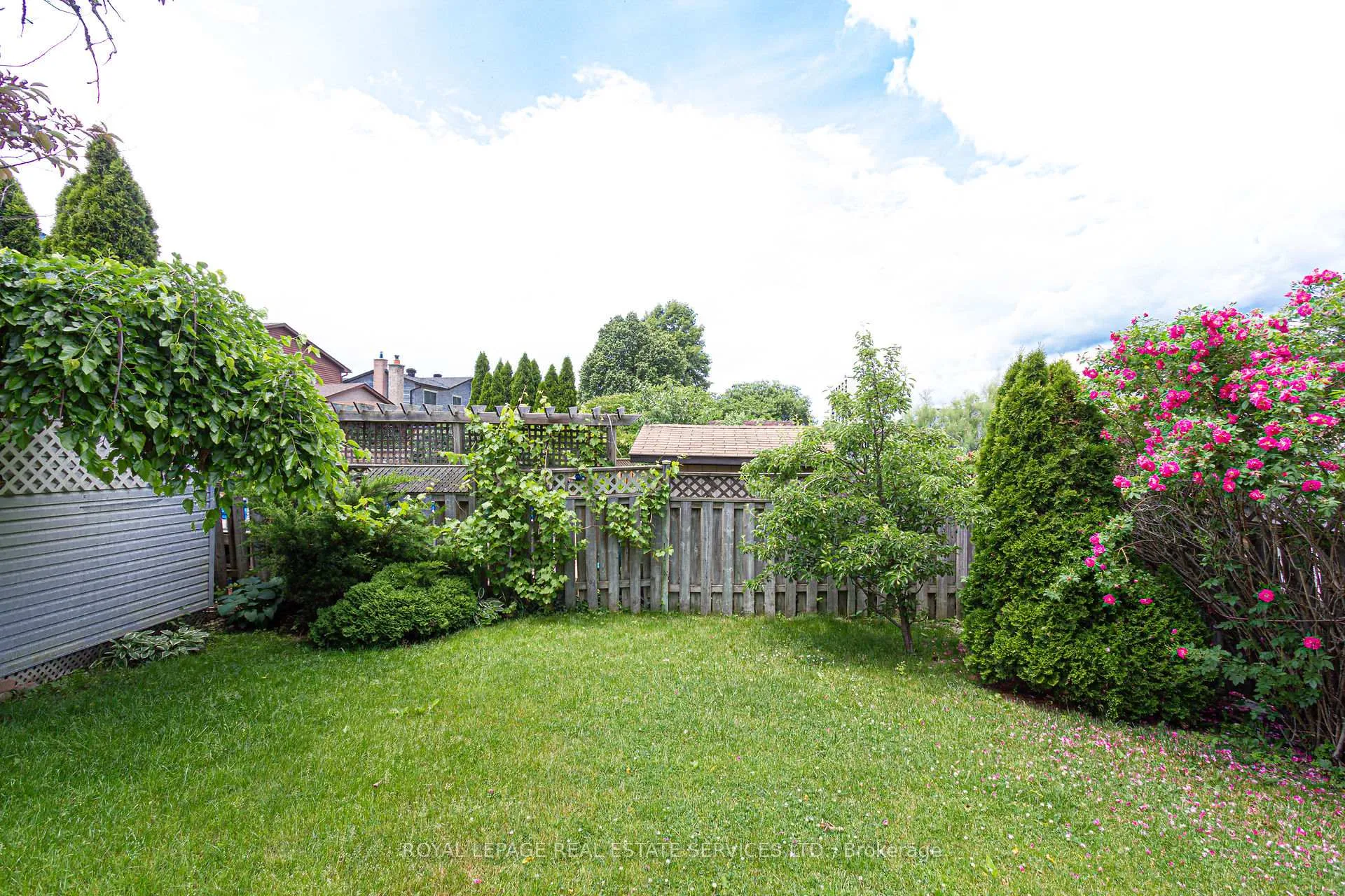 Photo 50 of 111 Strawberry Drive, Hamilton, Riverdale — HOMEH